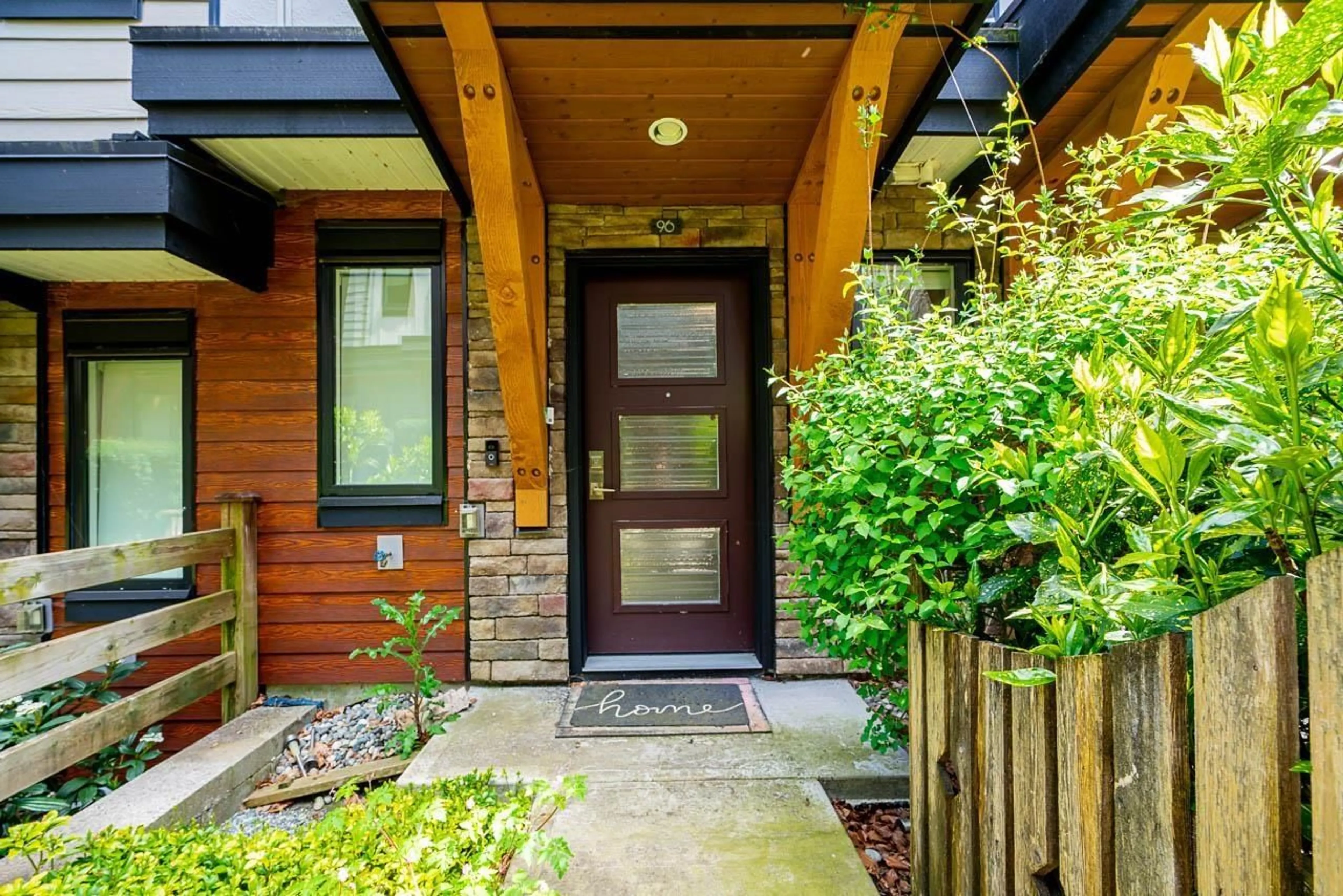 Indoor entryway for 96 - 16488 64 AVENUE, Surrey British Columbia V3S6X6