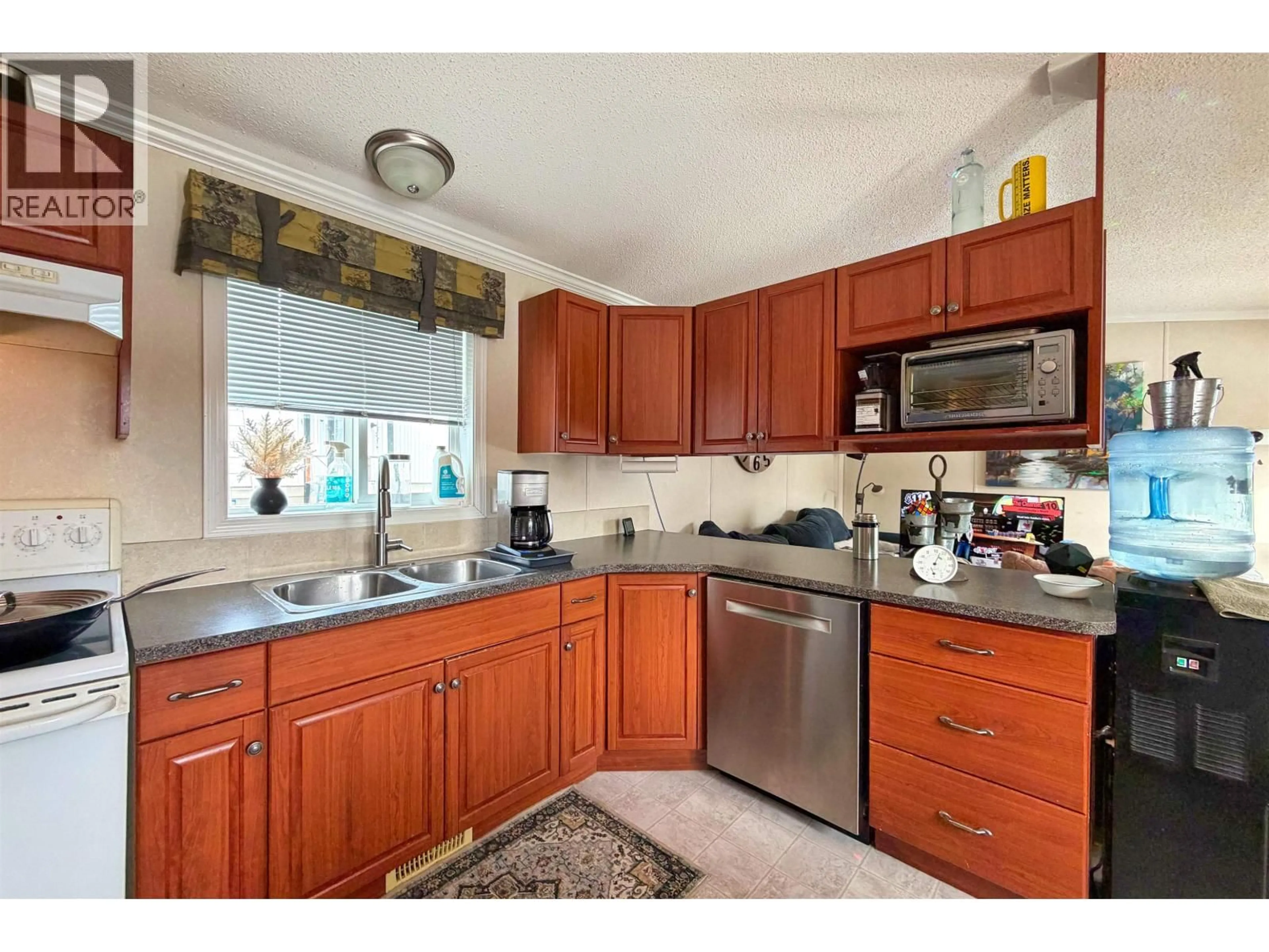 Standard kitchen, ceramic/tile floor for 66 - 803 HODGSON ROAD, Williams Lake British Columbia V2G3R2