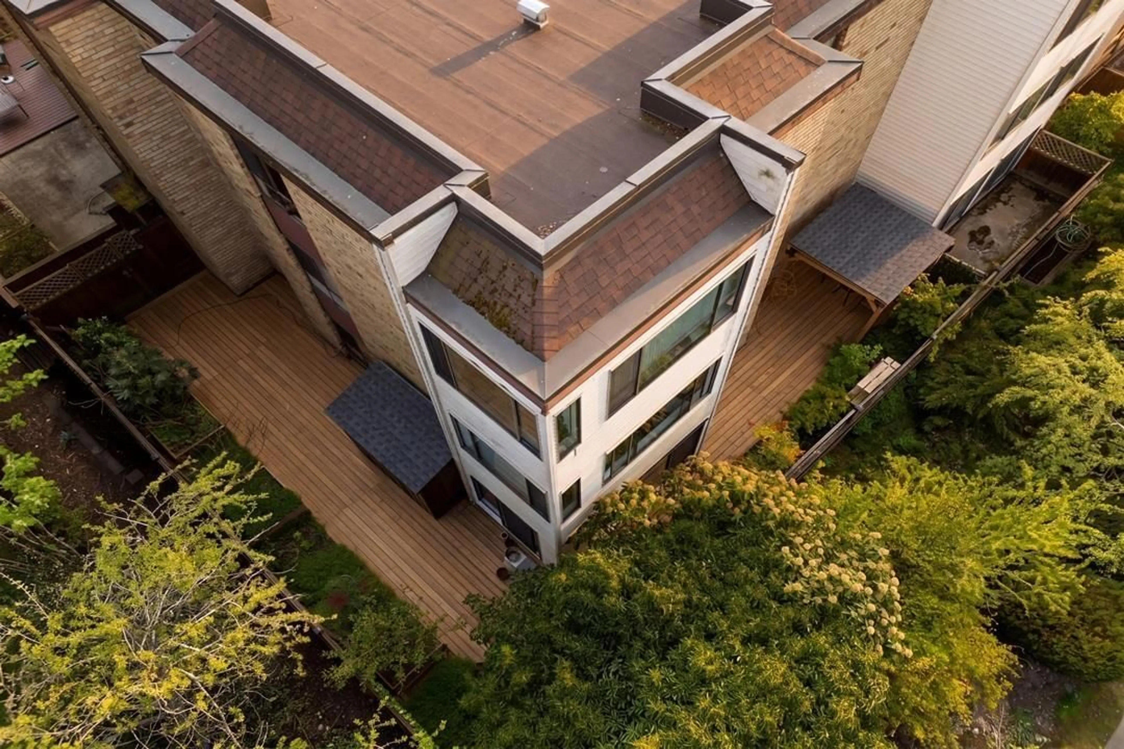 A pic from outside/outdoor area/front of a property/back of a property/a pic from drone, city buildings view from balcony for 105 - 15265 ROPER AVENUE, White Rock British Columbia V4B2E9