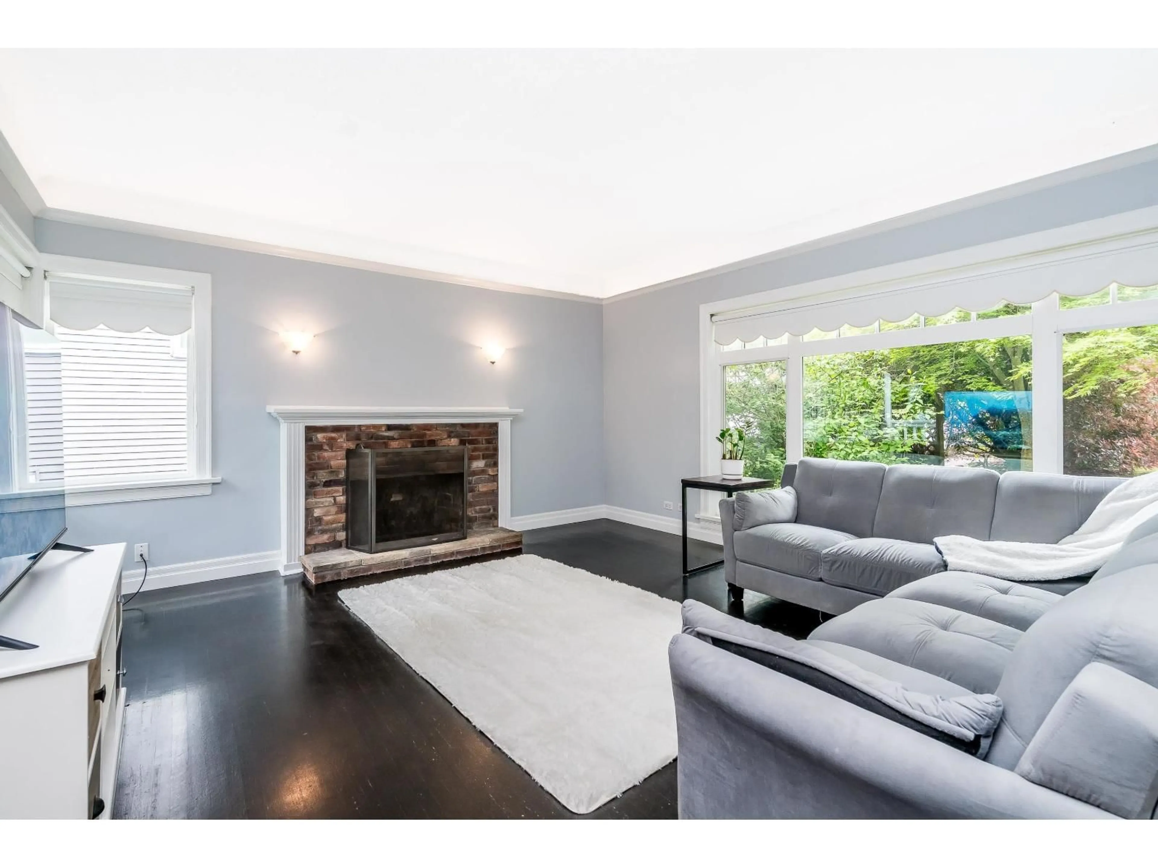 Living room with furniture, unknown for 20675 46A AVENUE, Langley British Columbia V3A3K1