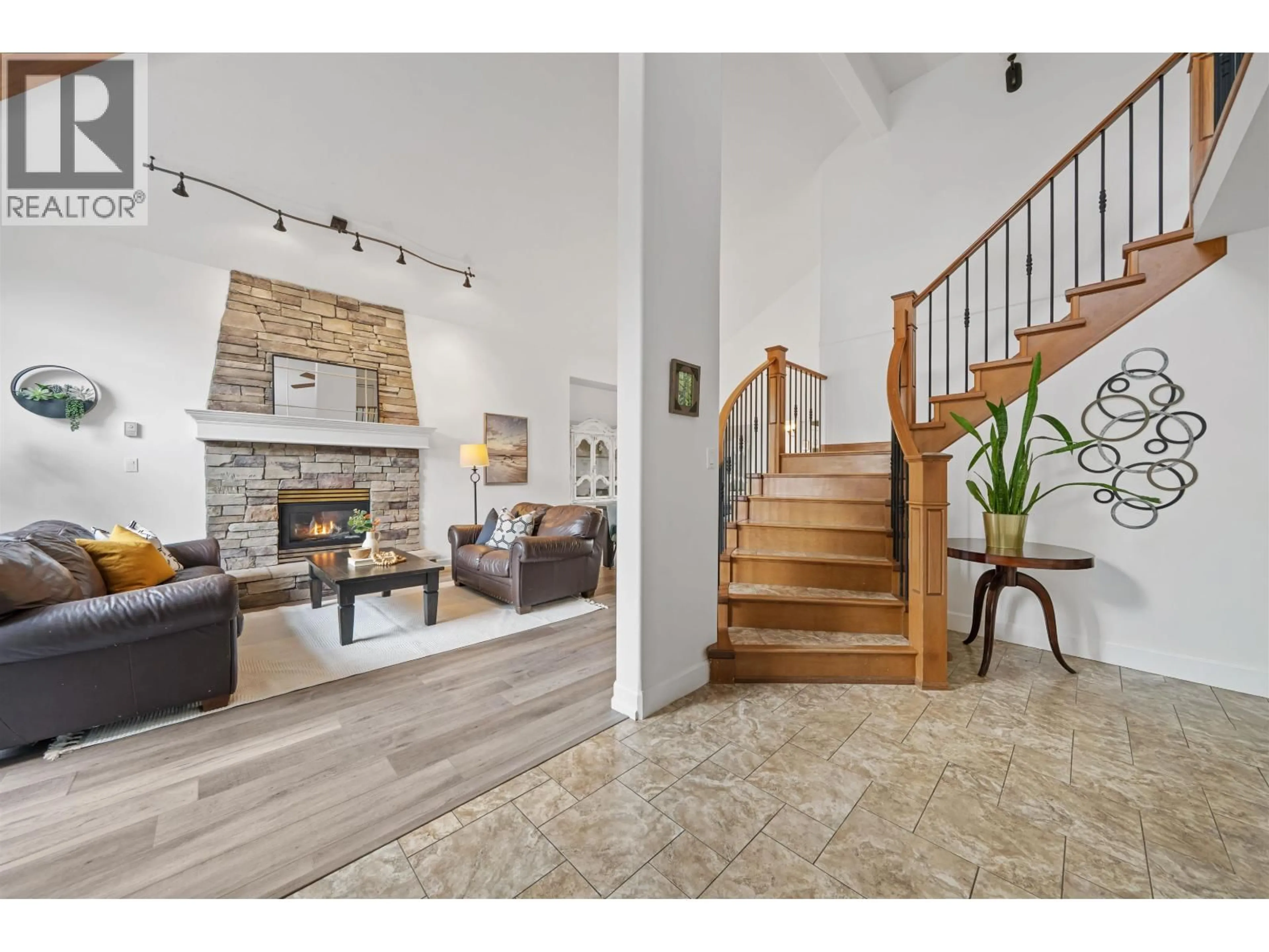 Unknown for 10519 SLATFORD STREET, Maple Ridge British Columbia V2W1V8