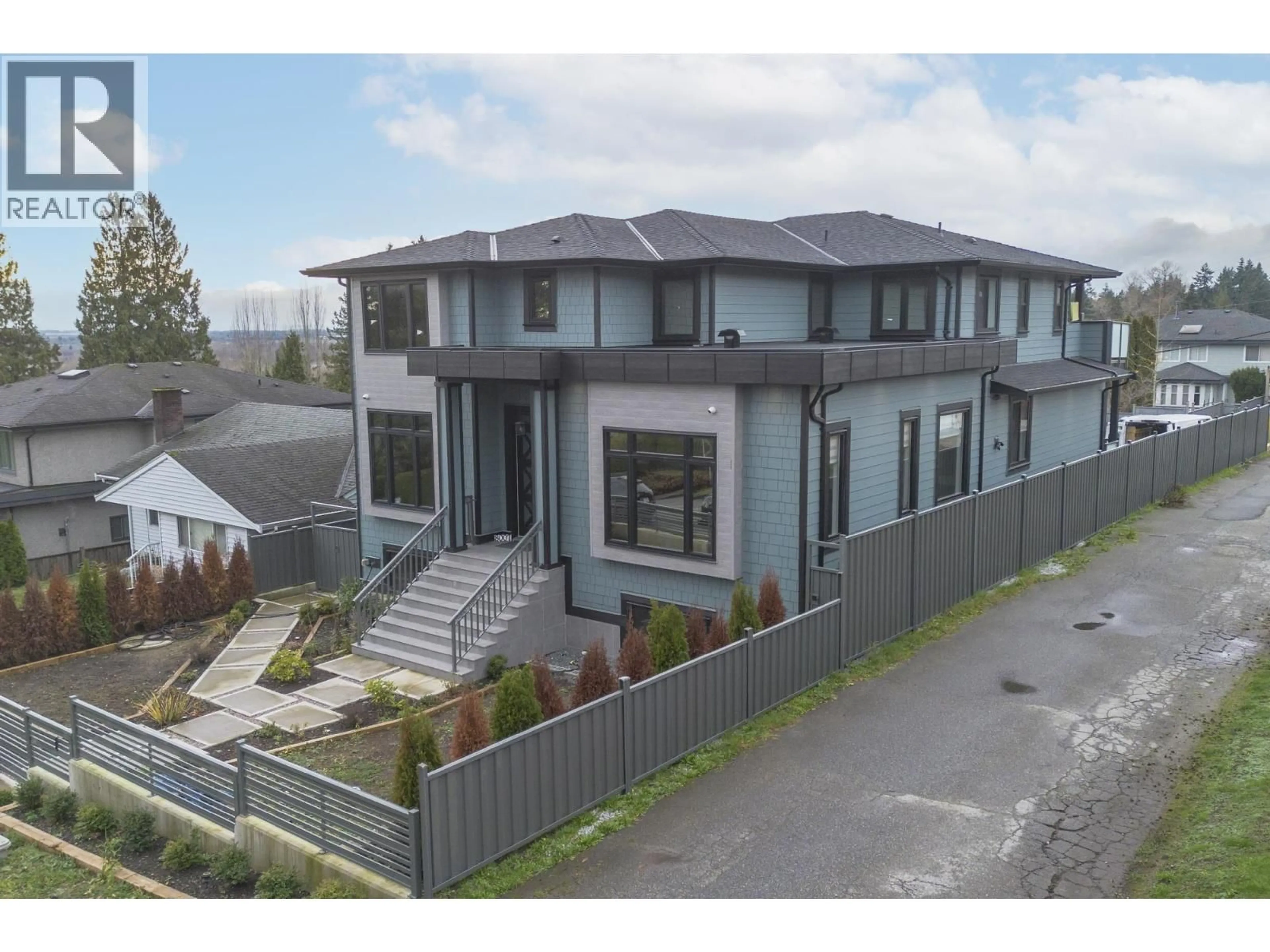 A pic from outside/outdoor area/front of a property/back of a property/a pic from drone, unknown for 8007 BRADLEY AVENUE, Burnaby British Columbia V5J3T9