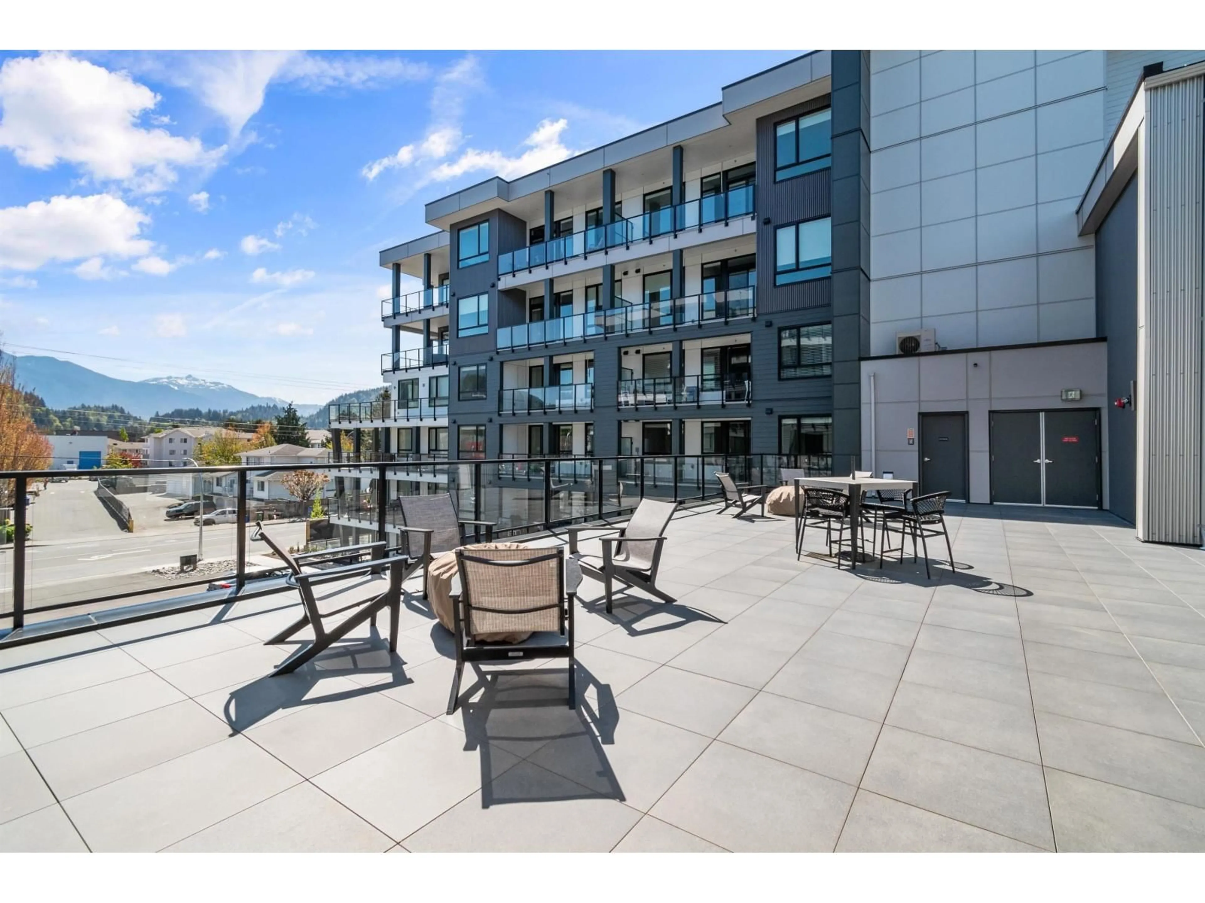 Patio, mountain view for 601 - 45745 WATSON ROAD ROAD, Chilliwack British Columbia V2R6K3