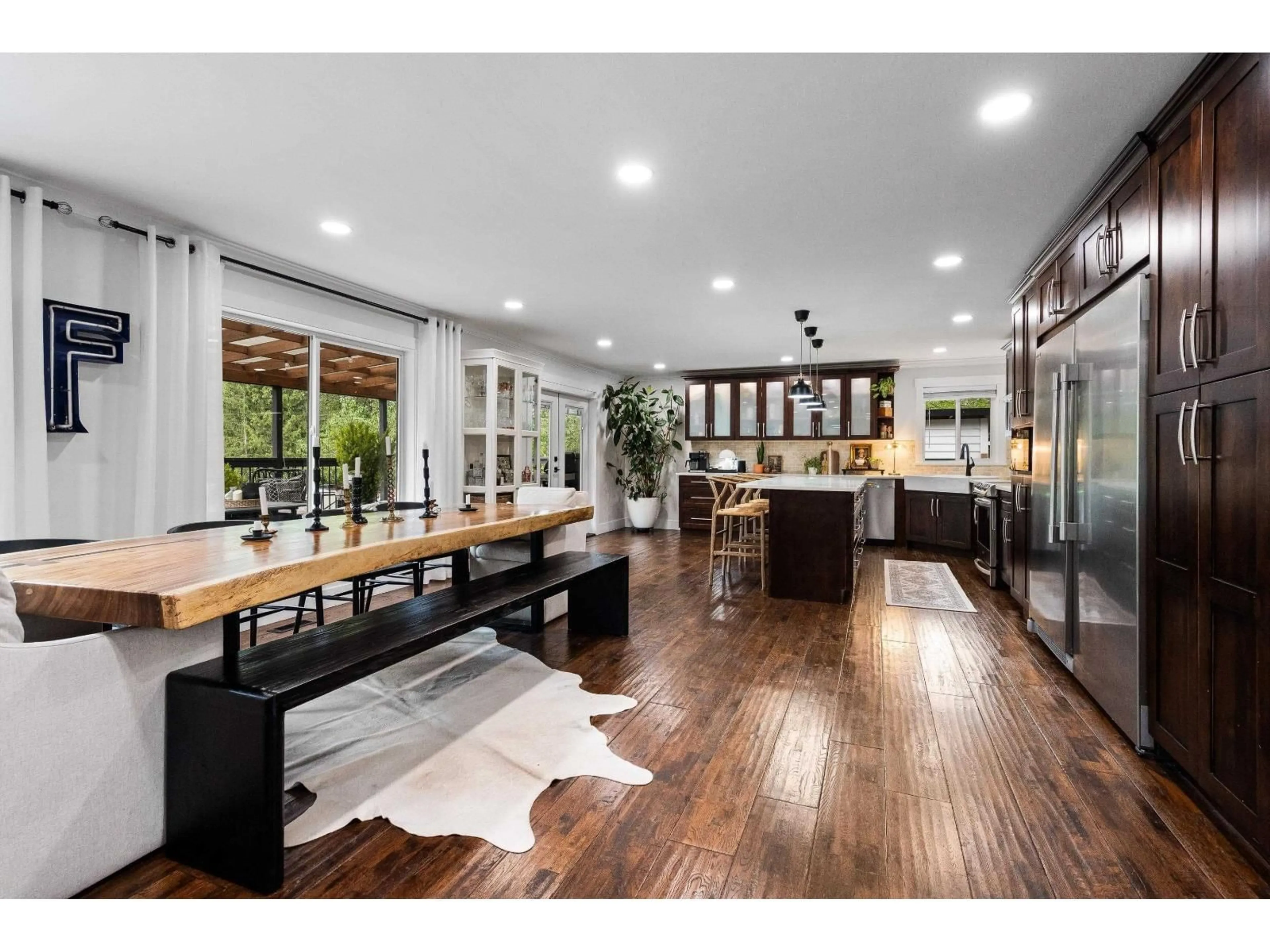 Open concept kitchen, wood/laminate floor for 46750 CHILLIWACK LAKE ROAD, Sardis - Chwk River Valley British Columbia V2R4N2