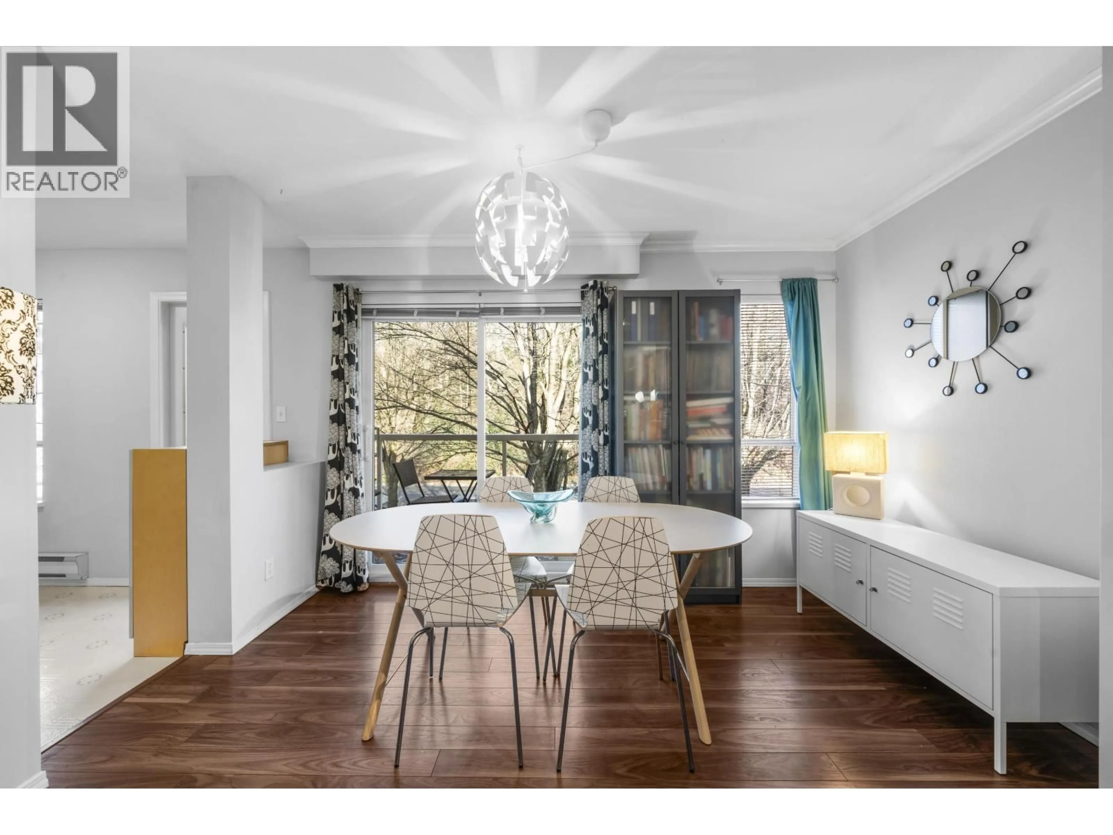 Dining room, wood/laminate floor for 306 - 3400 MARINE DRIVE, Vancouver British Columbia V5S4P8