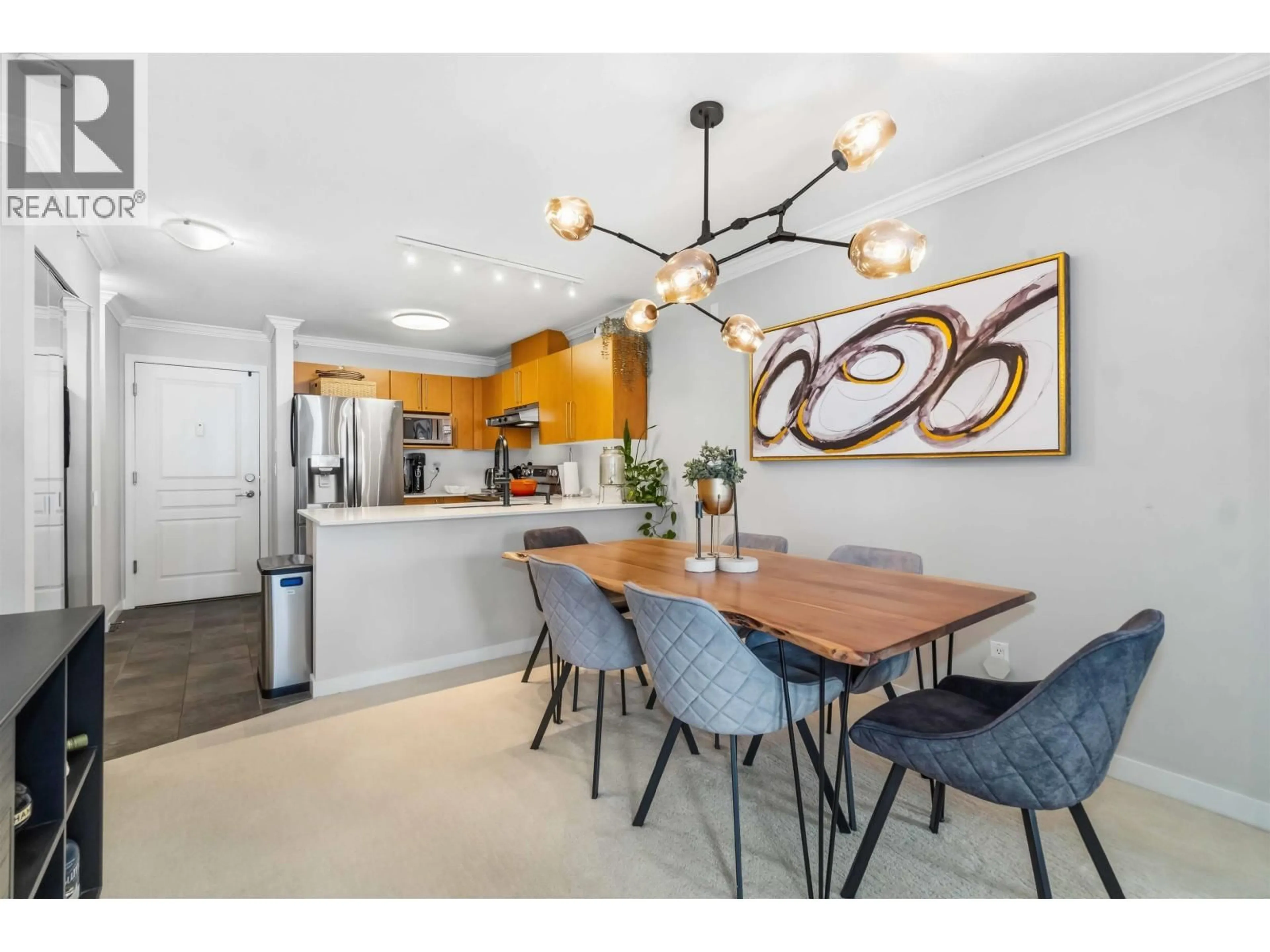 Open concept kitchen, unknown for 406 - 1150 29TH STREET, North Vancouver British Columbia V7K3E2