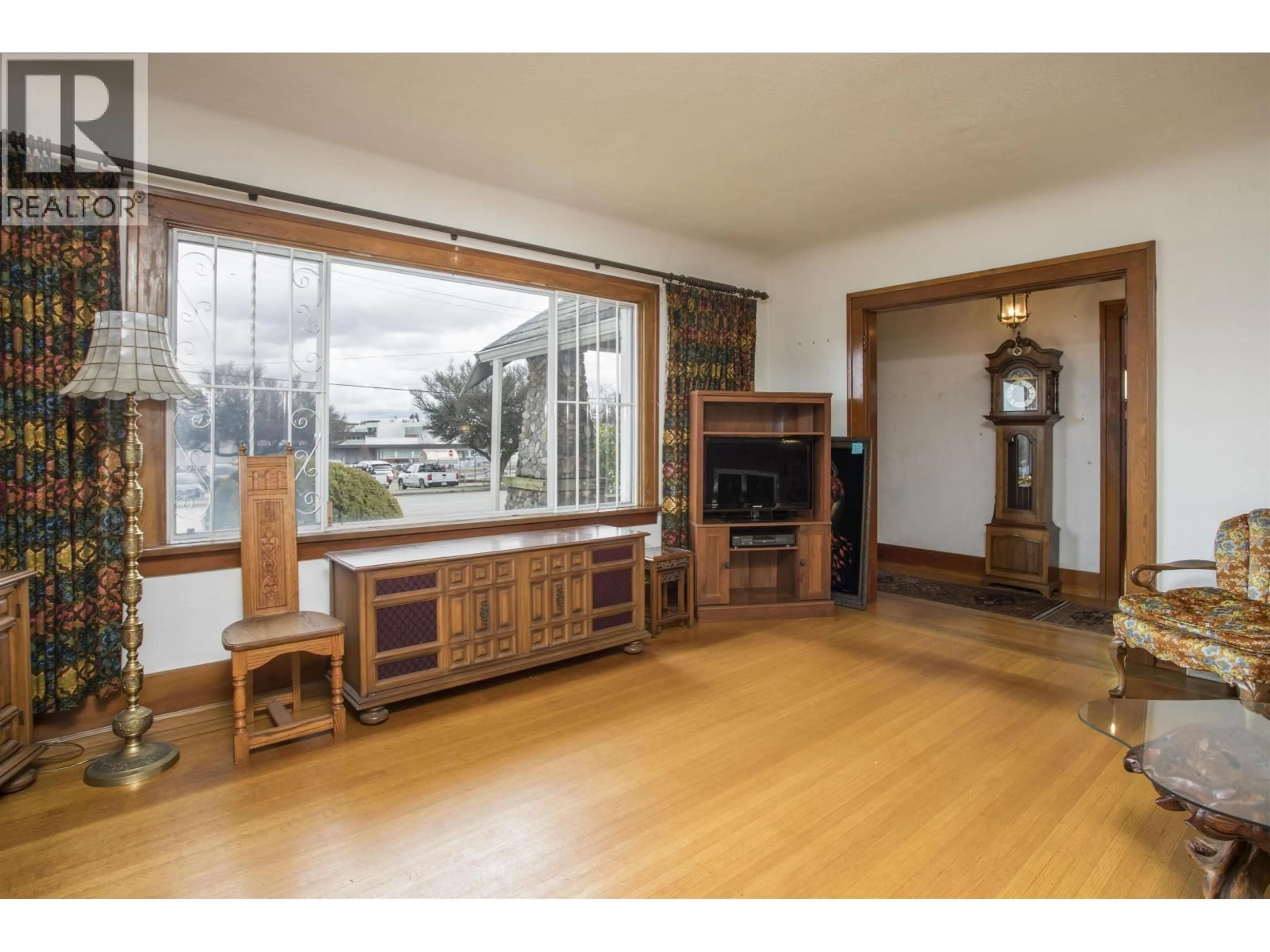 Unknown for 910 EIGHTH STREET, New Westminster British Columbia V3M3T2