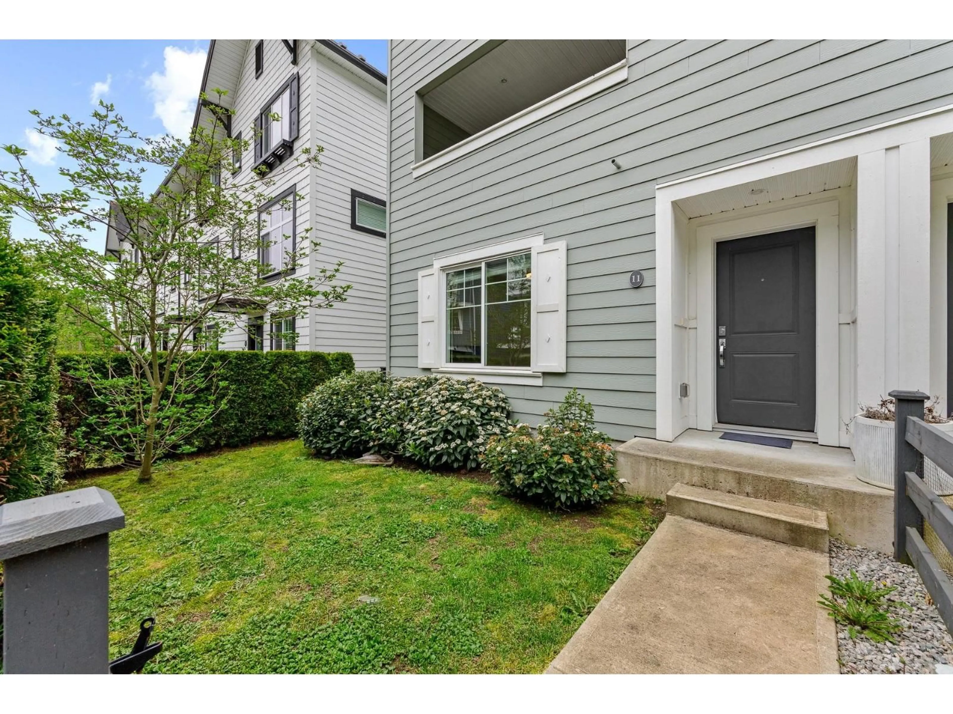 Unknown for 11 - 16323 15 AVENUE, Surrey British Columbia V4A0C5