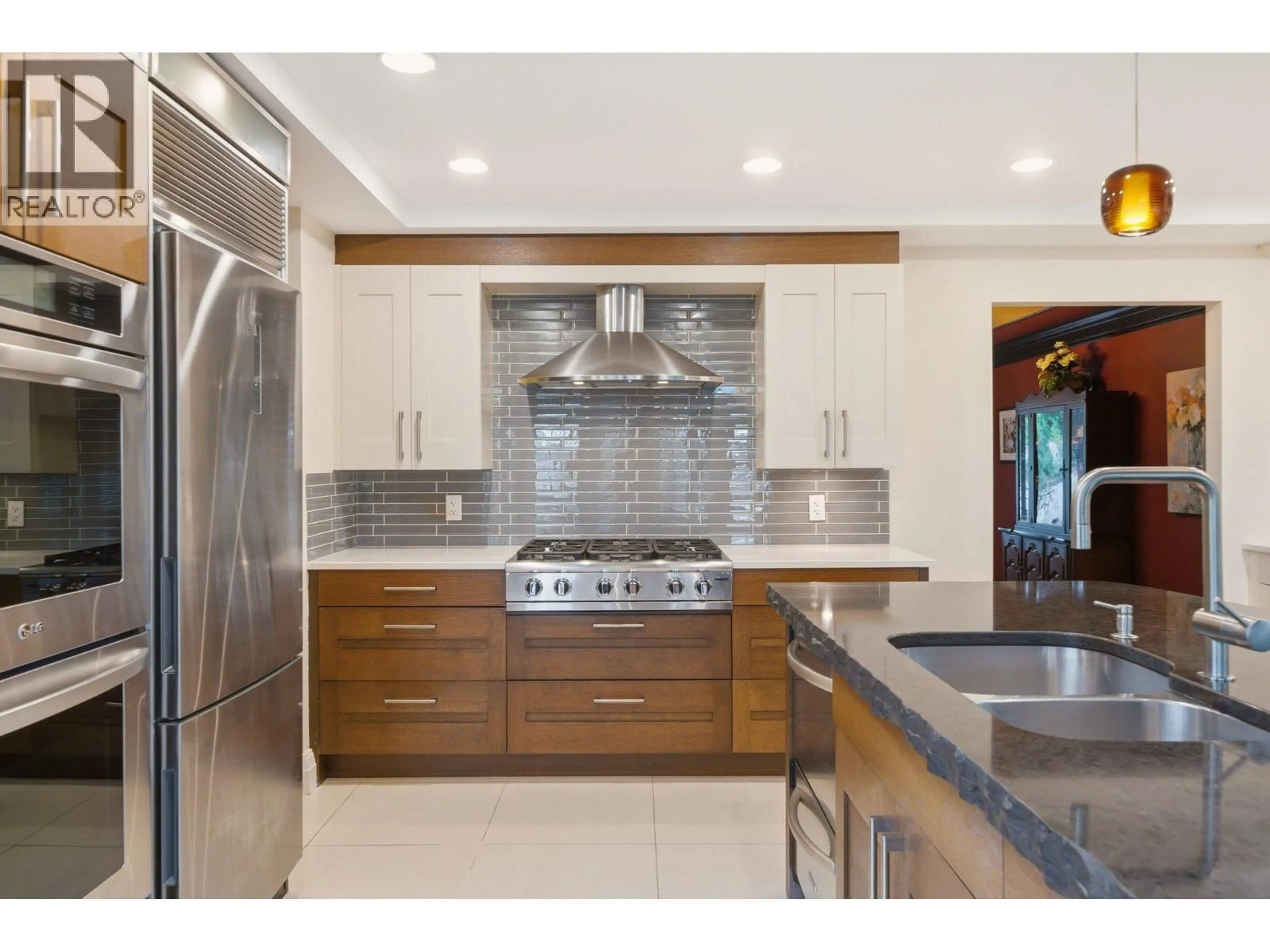 Contemporary kitchen, ceramic/tile floor for 80 COURTNEY CRESCENT, New Westminster British Columbia V3L4M2