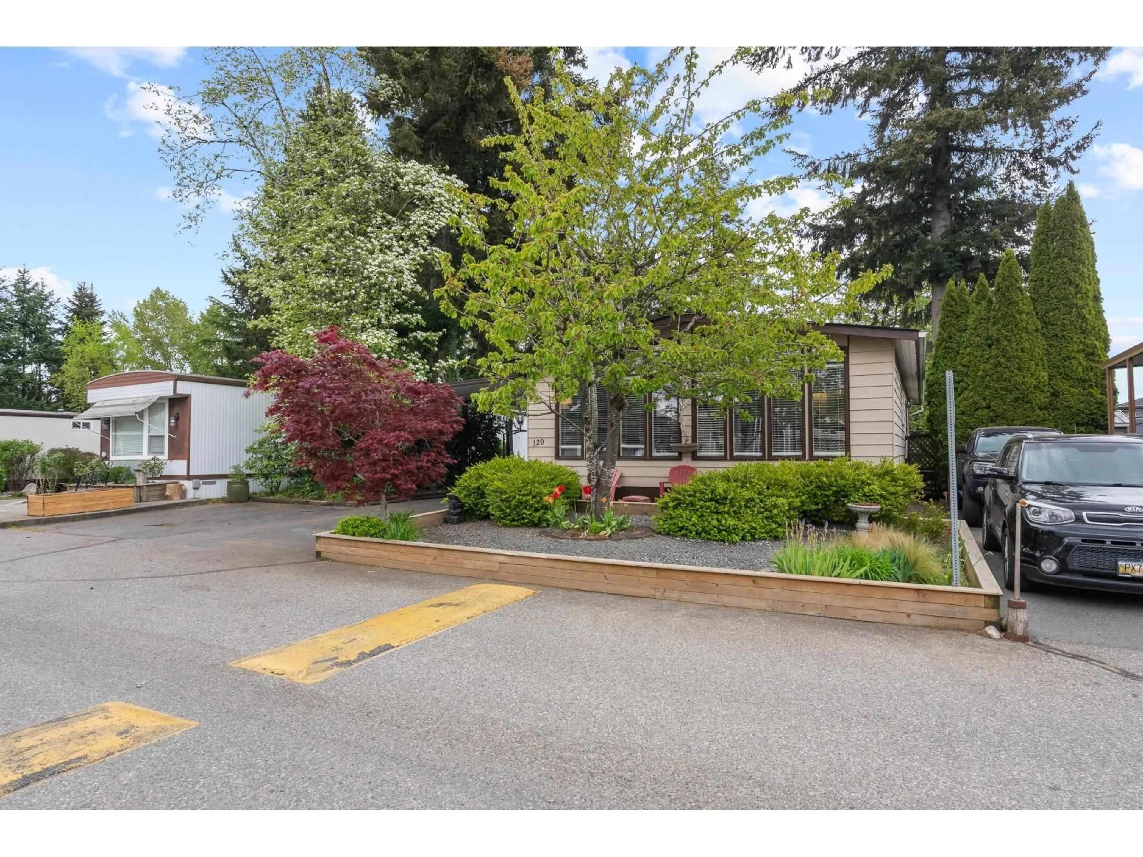 Unknown for 120 - 3665 244 STREET, Langley British Columbia V2Z1N1