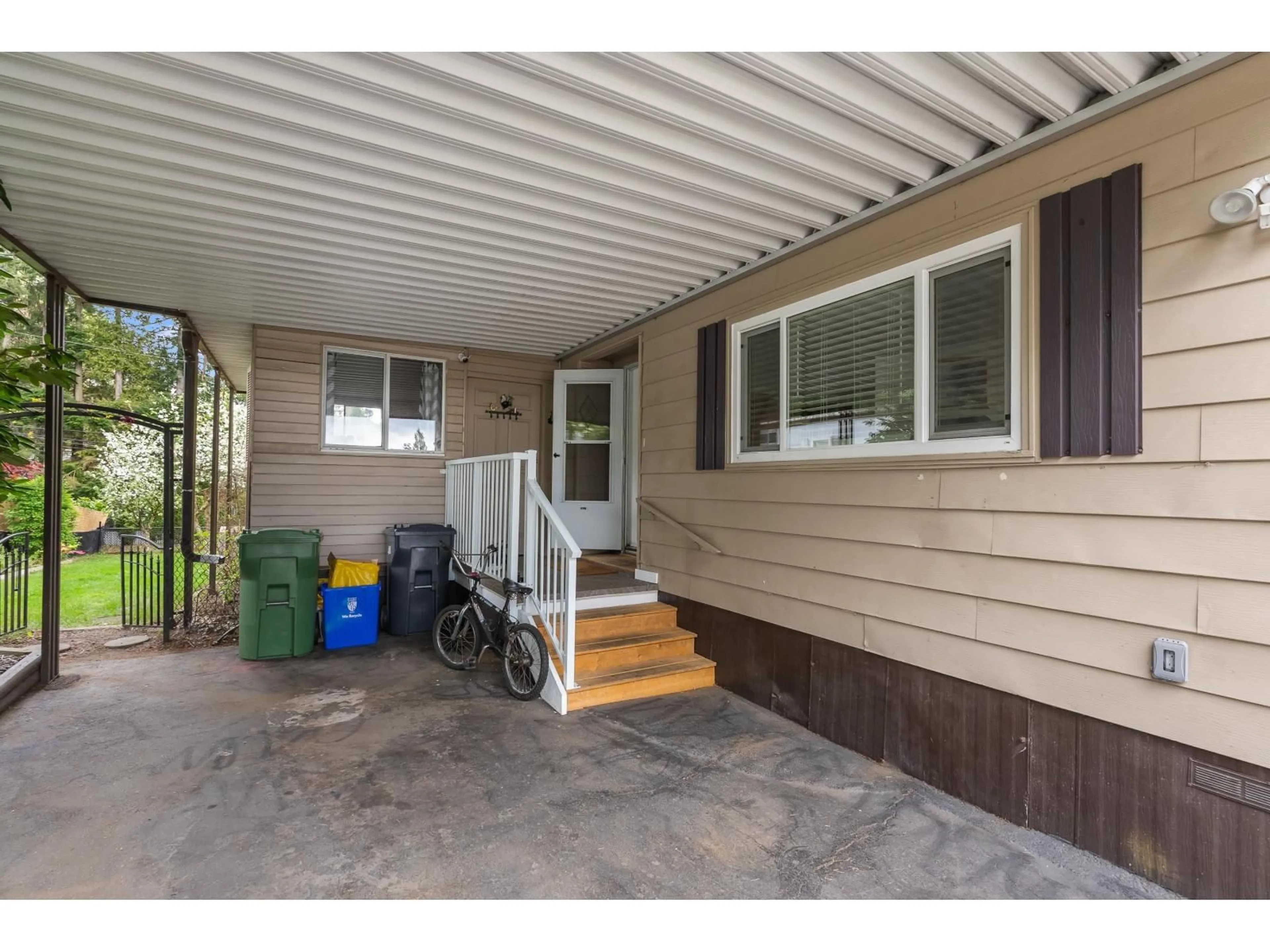 Unknown for 120 - 3665 244 STREET, Langley British Columbia V2Z1N1