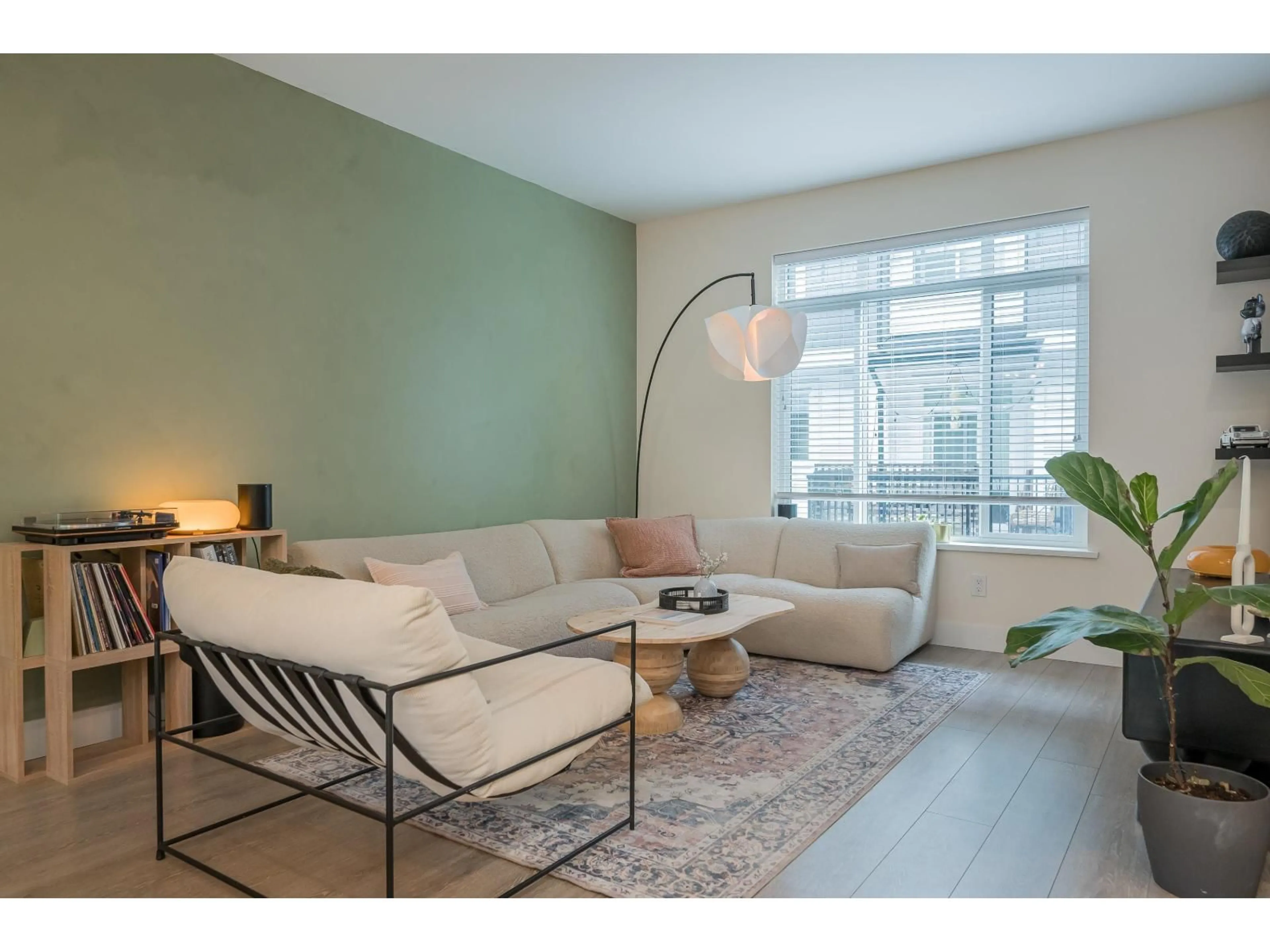 Living room with furniture, unknown for 27 - 6897 201 STREET, Langley British Columbia V2Y0Z3