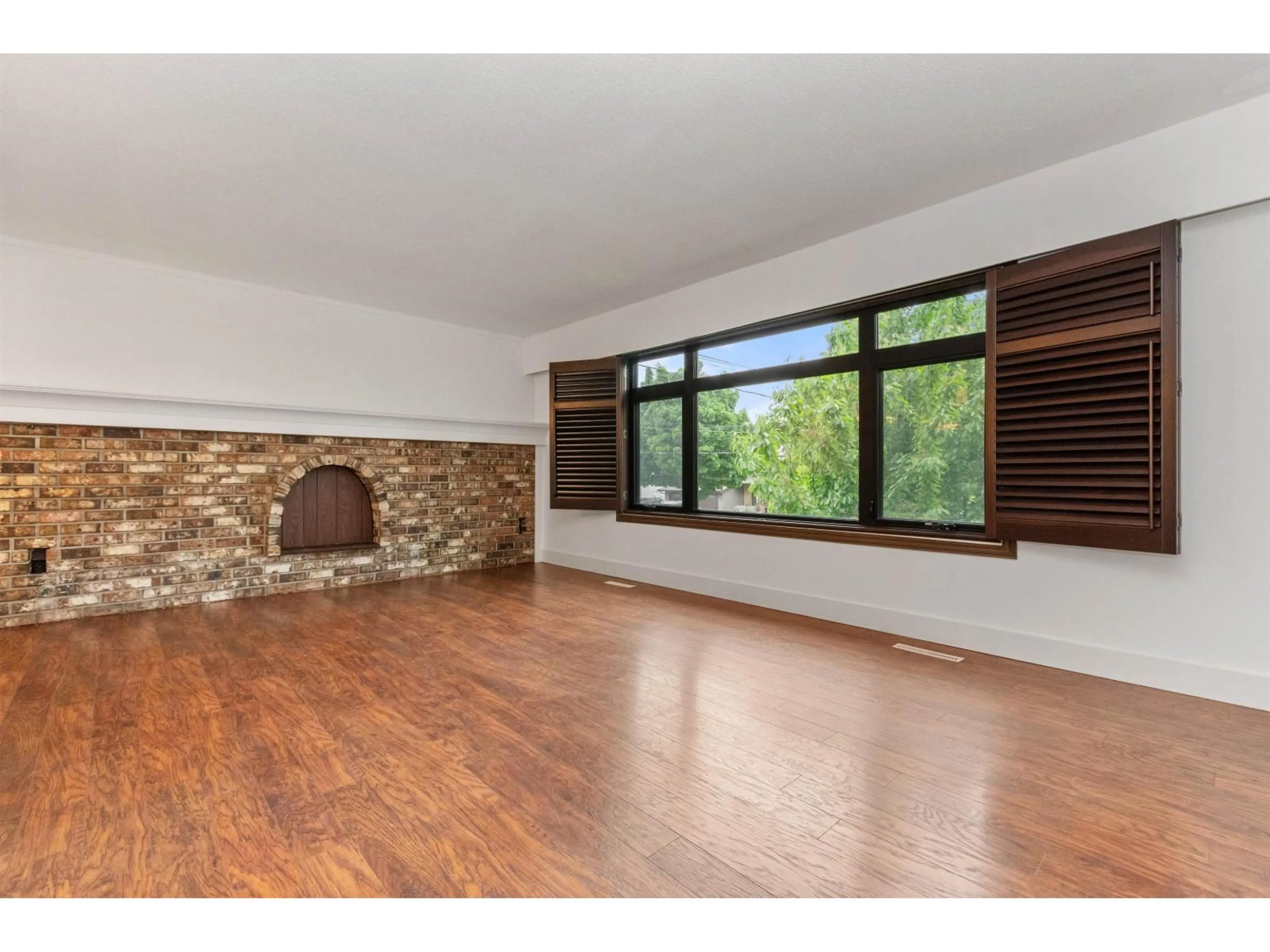A pic of a room for 45282 SOUTH SUMAS ROAD, Chilliwack British Columbia V2R1R7