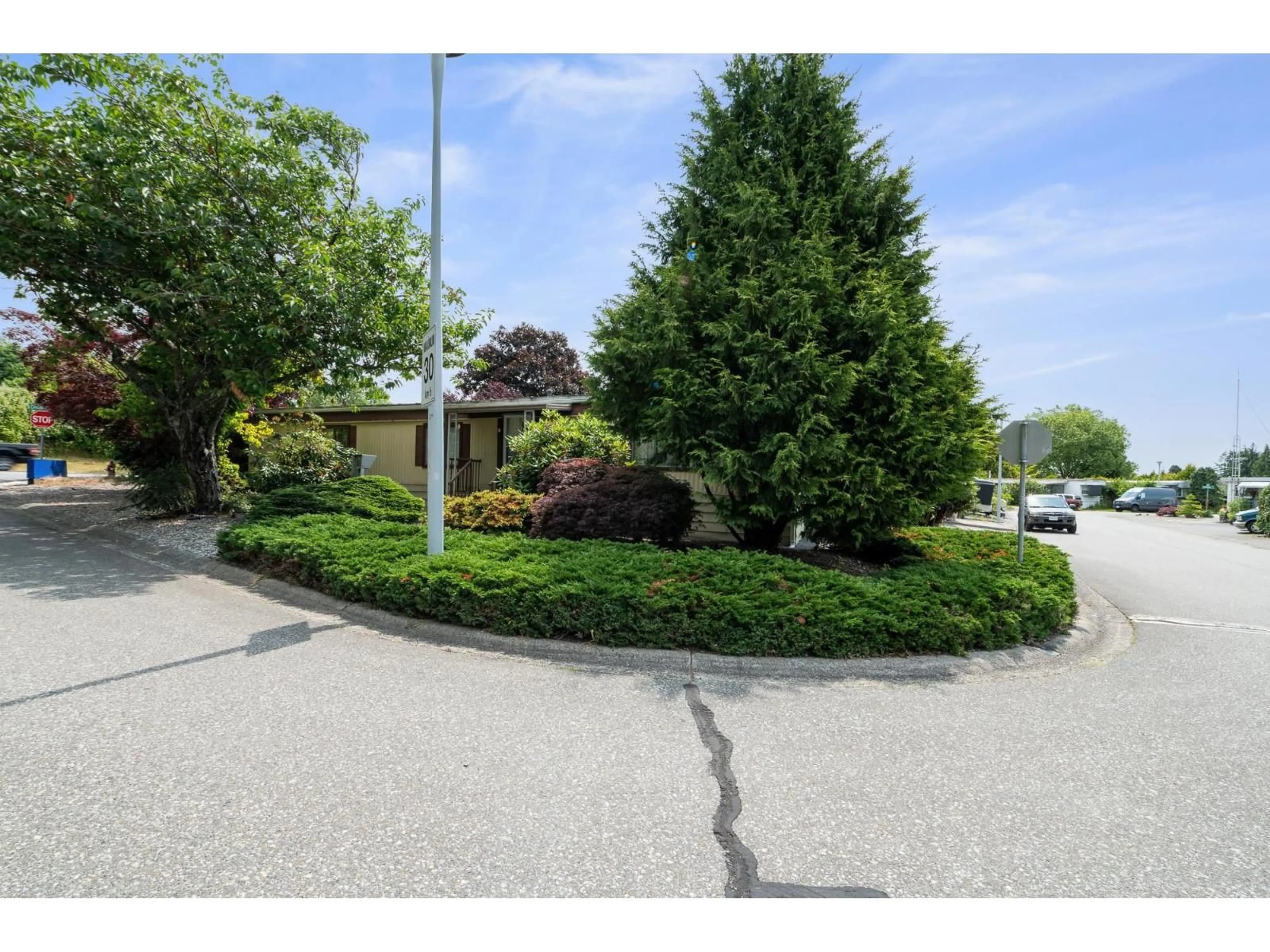 A pic from outside/outdoor area/front of a property/back of a property/a pic from drone, street for 2184 CUMBRIA DRIVE, Surrey British Columbia V4A5K3