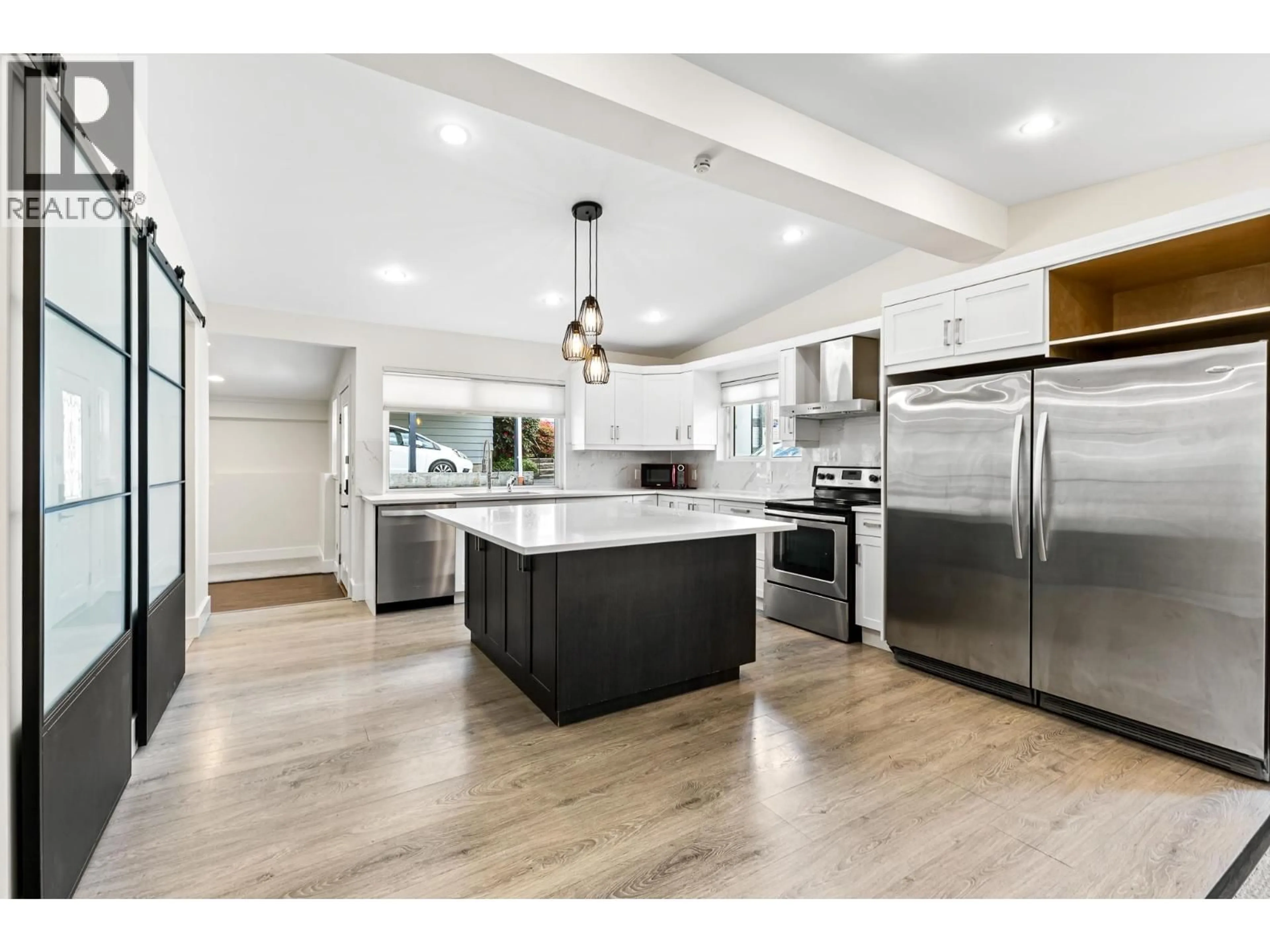 Open concept kitchen, unknown for 1818 CHALMERS AVENUE, Port Coquitlam British Columbia V3B2T4