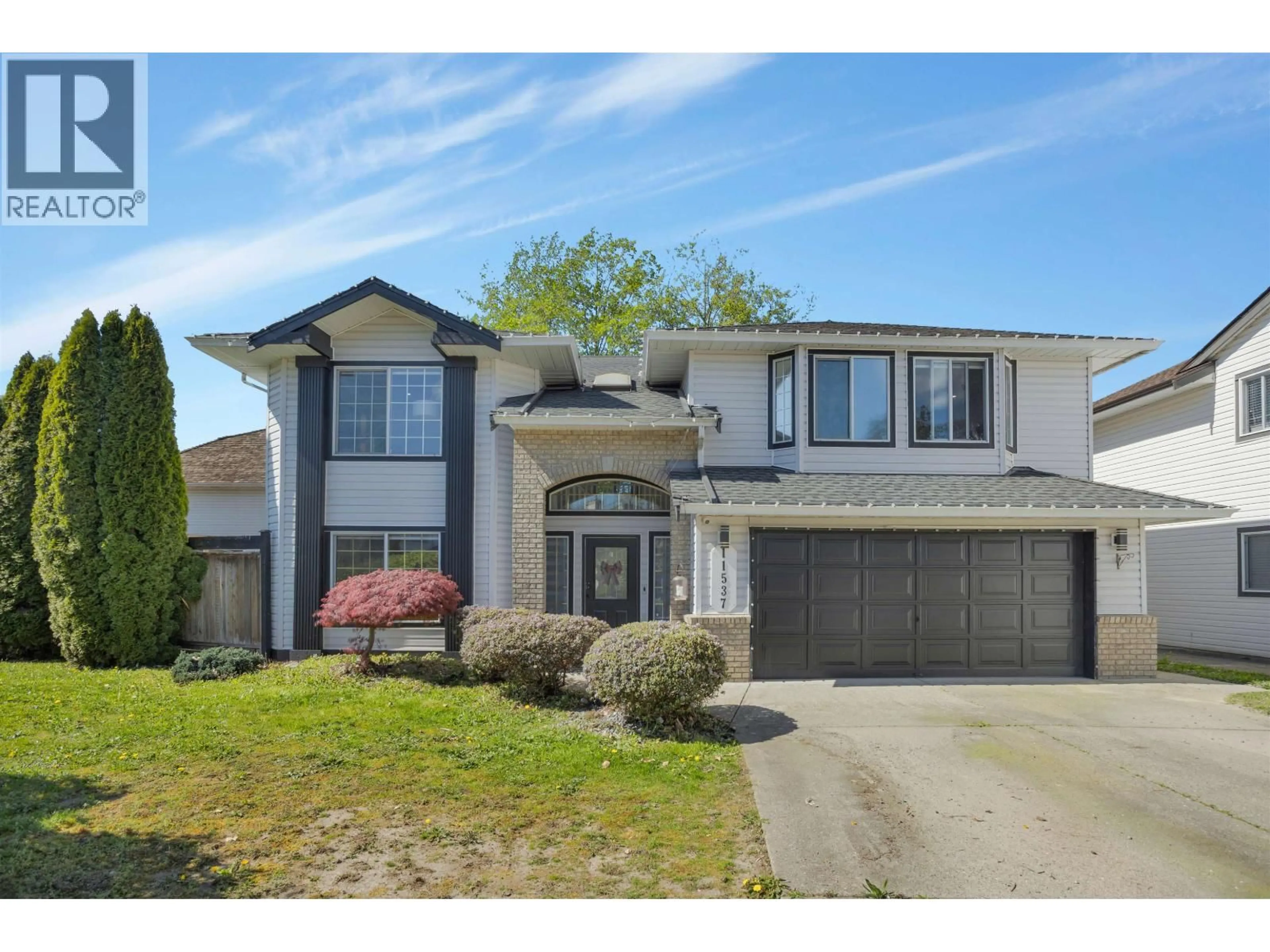 Home with vinyl exterior material, street for 11537 236B STREET, Maple Ridge British Columbia V4R2C5