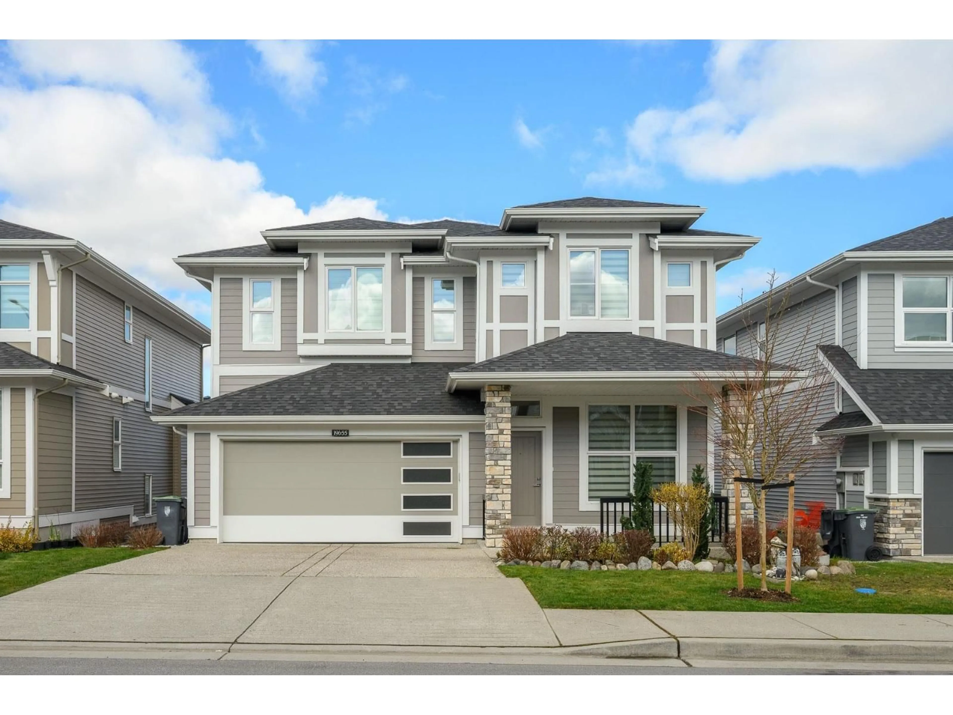 Home with vinyl exterior material, street for 19655 74A AVENUE, Langley British Columbia V2Y3R8