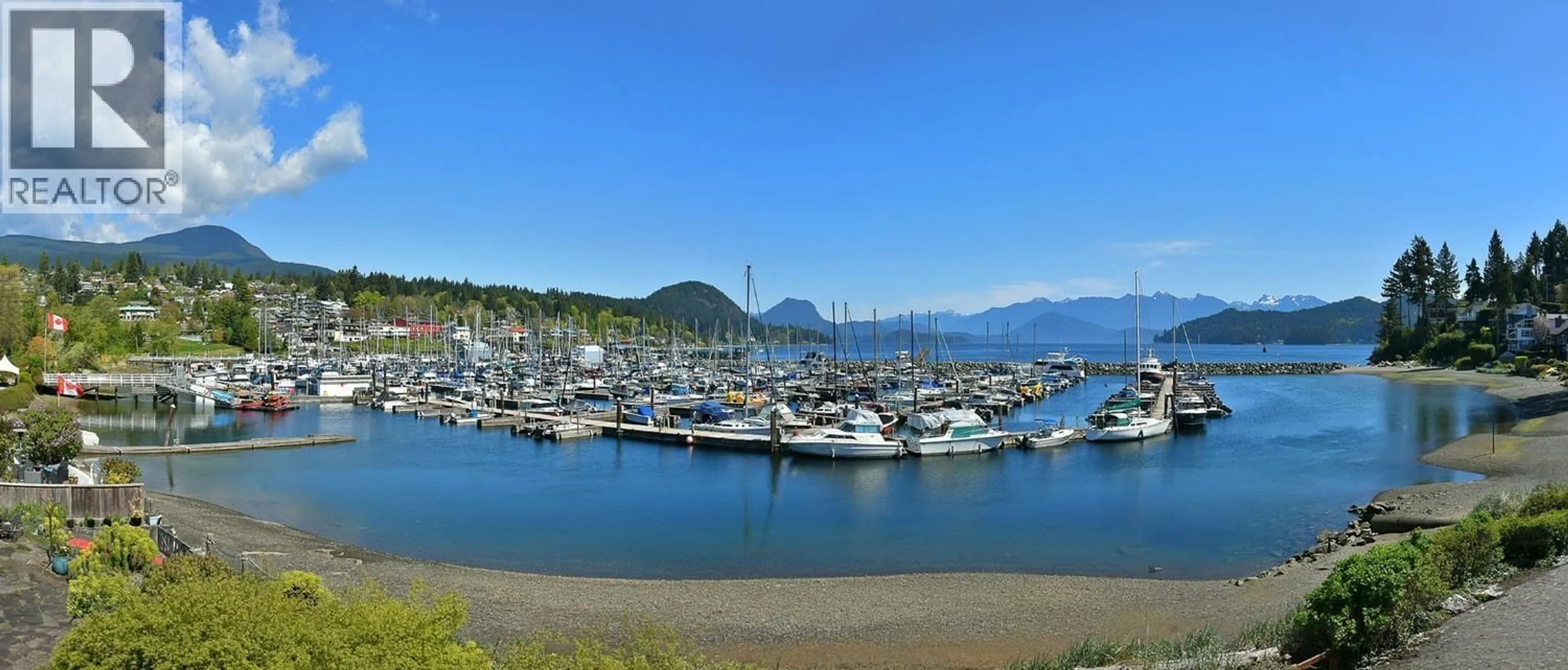 Blurry image for 664 BAY ROAD, Gibsons British Columbia V0N1V8