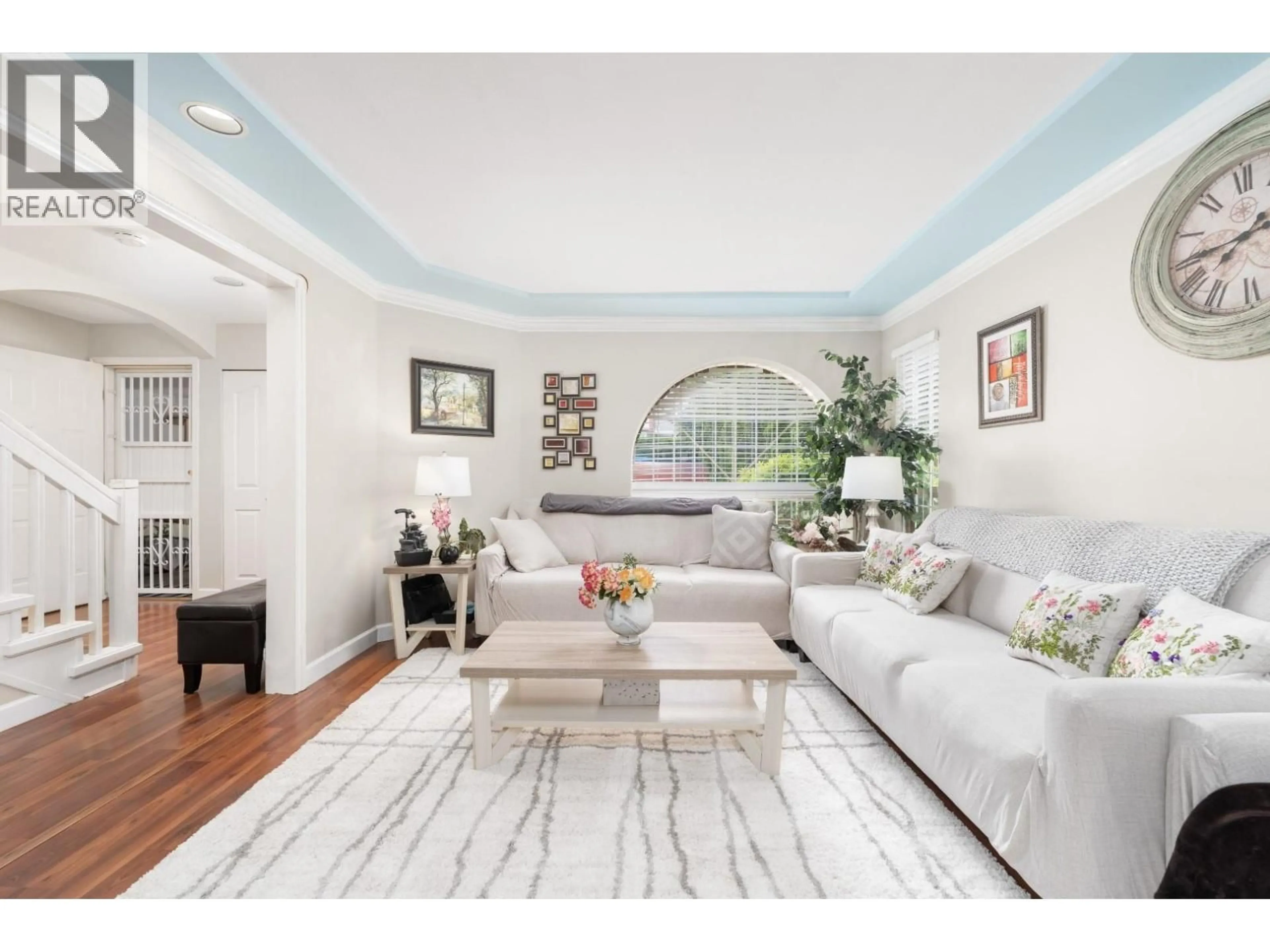 Living room with furniture, unknown for 10180 RIVER DRIVE, Richmond British Columbia V6X1Z3