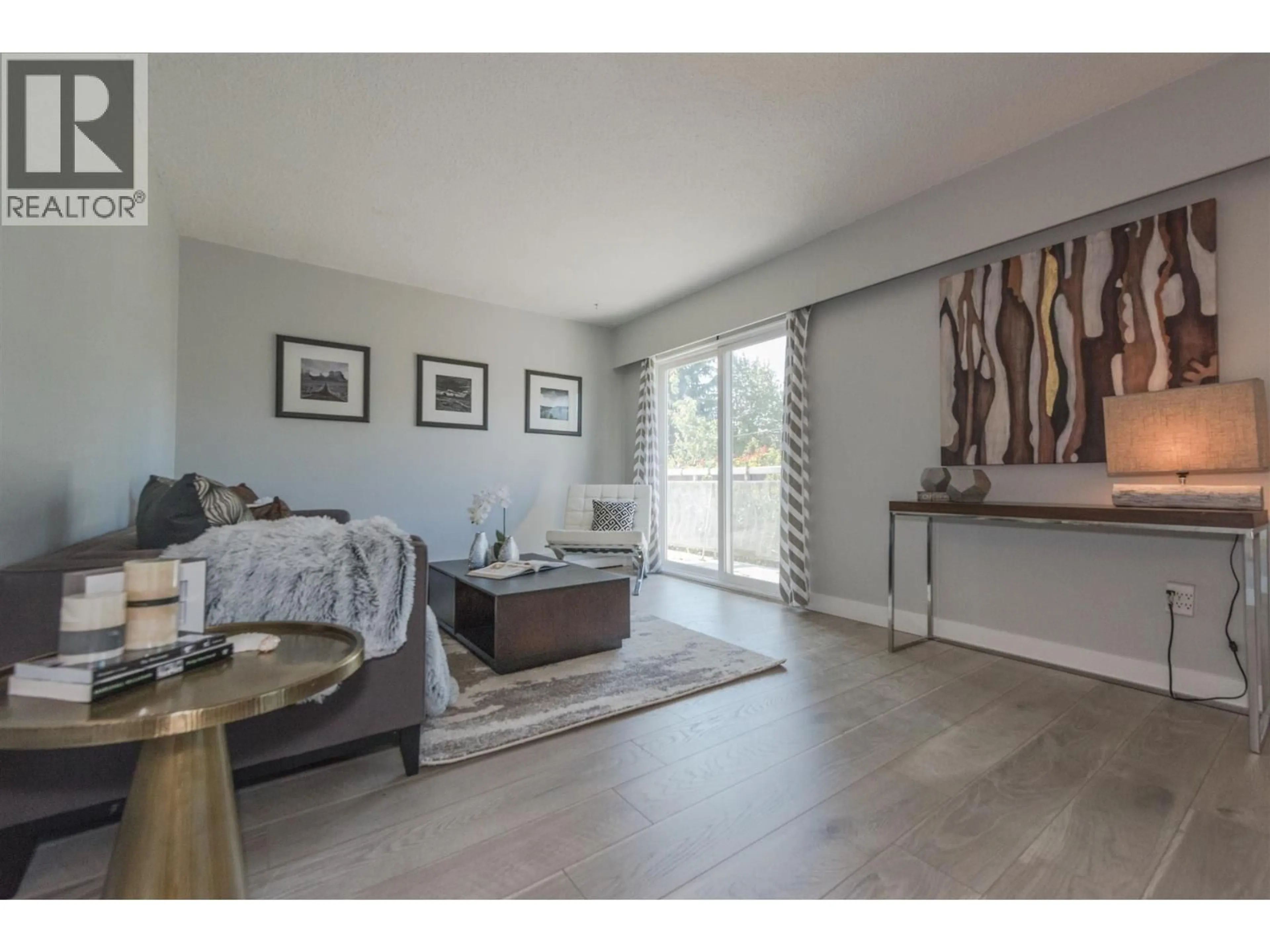 Living room with furniture, unknown for 405 - 711 6TH AVENUE, Vancouver British Columbia V5T1L7