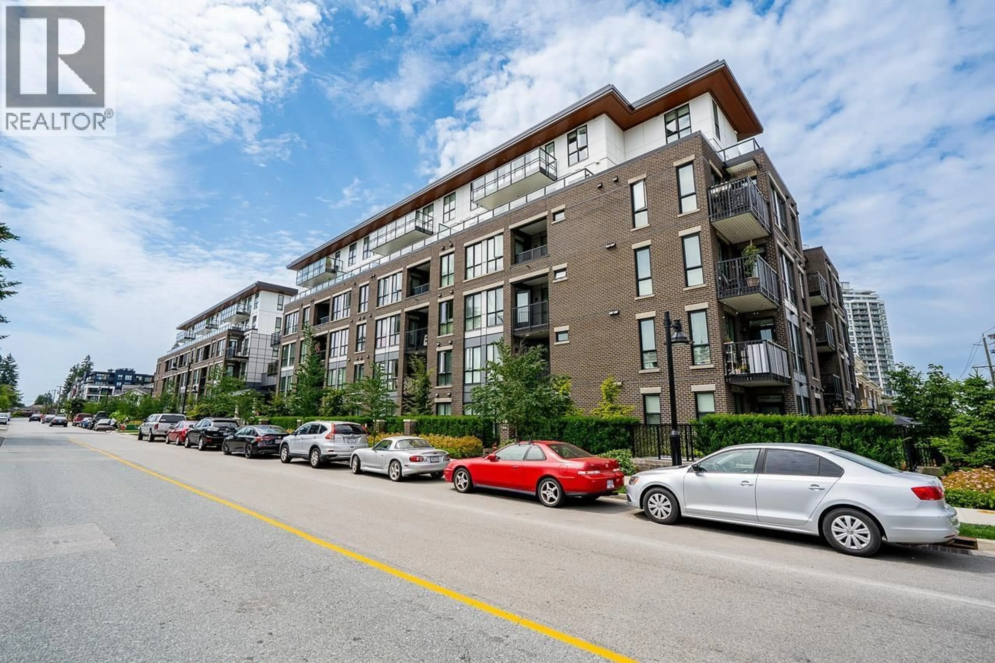 Patio, street for 611 - 750 DOGWOOD STREET, Coquitlam British Columbia V3J4B7