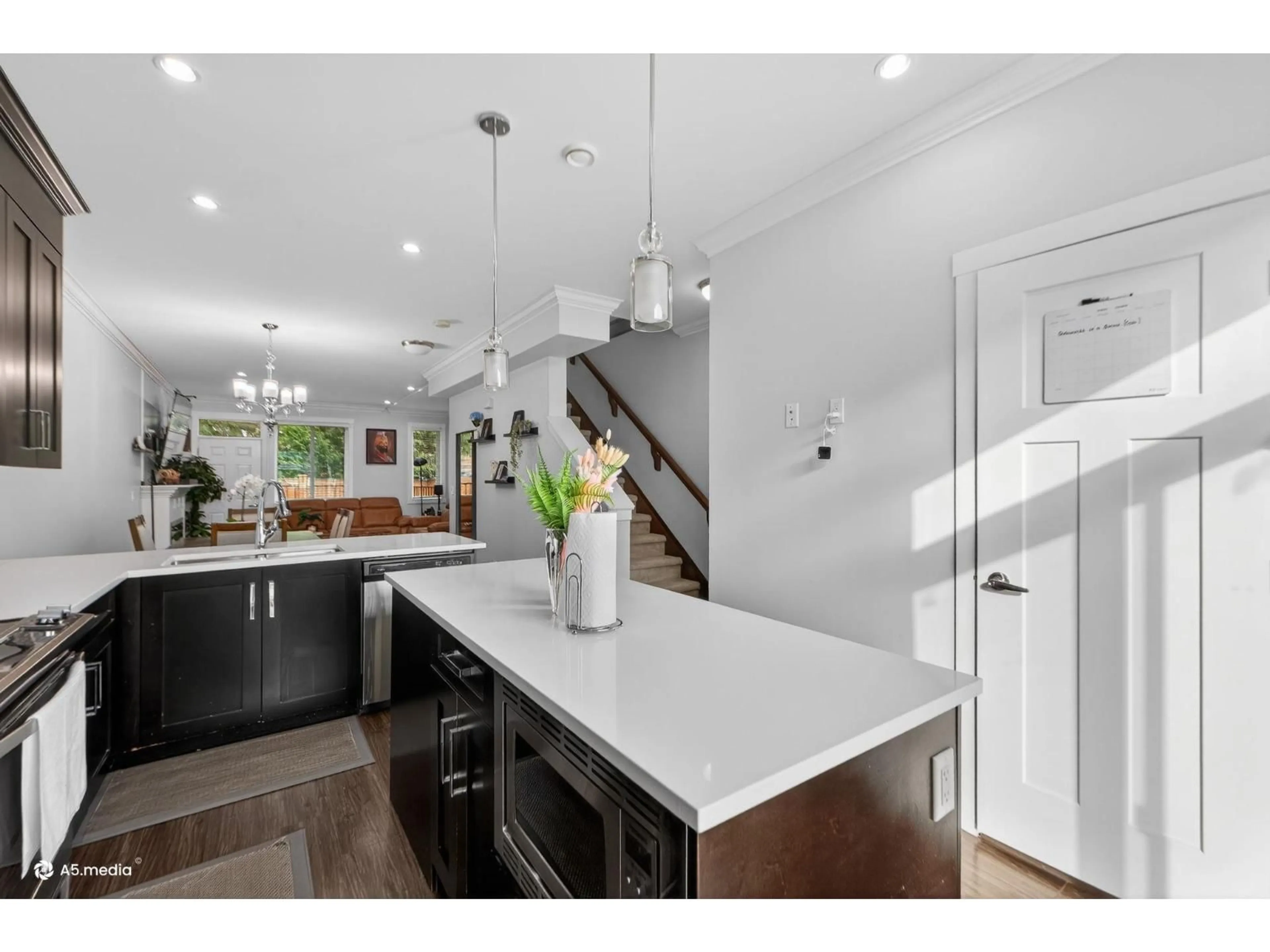 Open concept kitchen, unknown for 6 - 13670 62 AVENUE, Surrey British Columbia V3X0H8