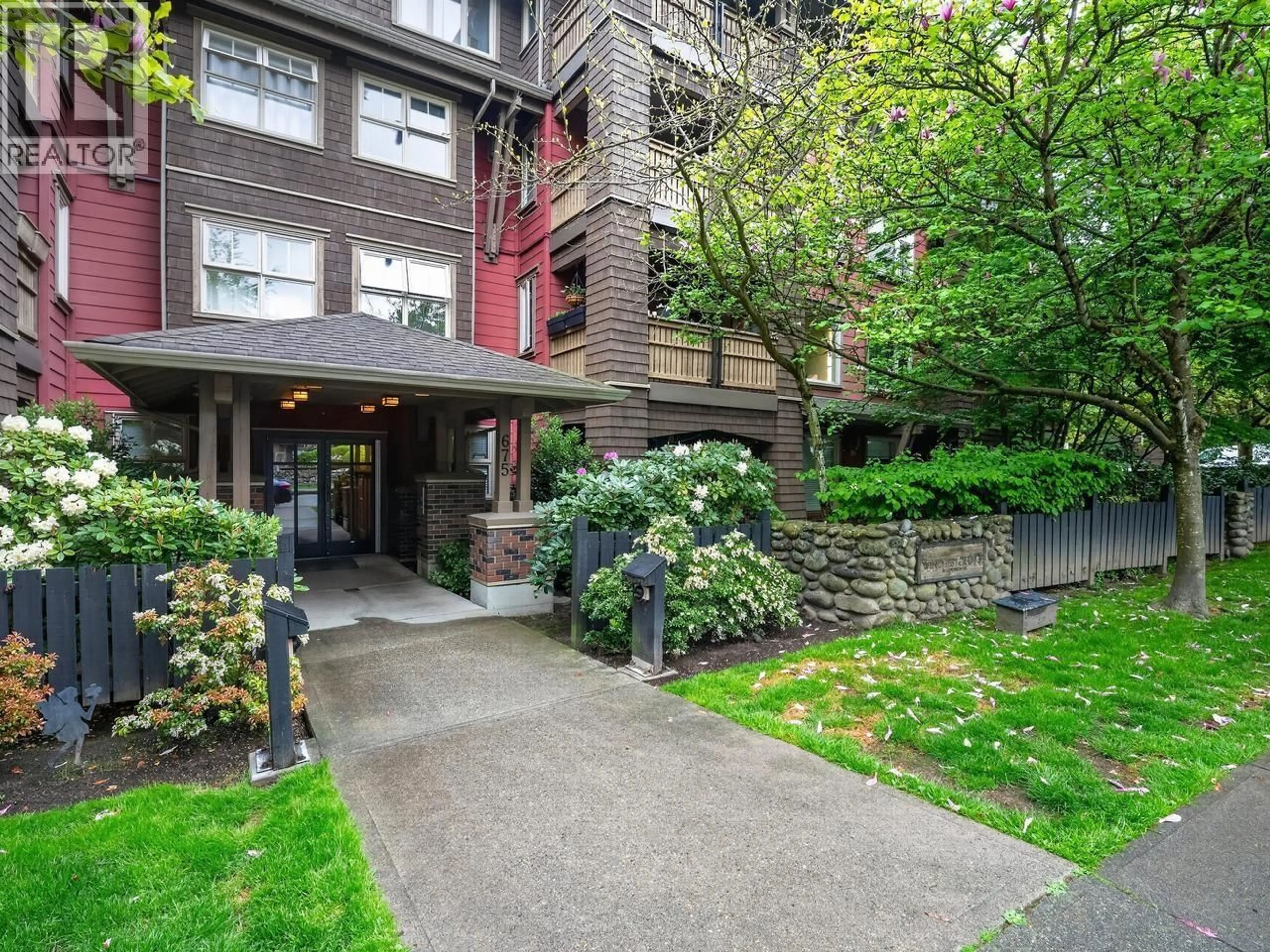 Unknown for 304 - 675 PARK CRESCENT, New Westminster British Columbia V3L5W4