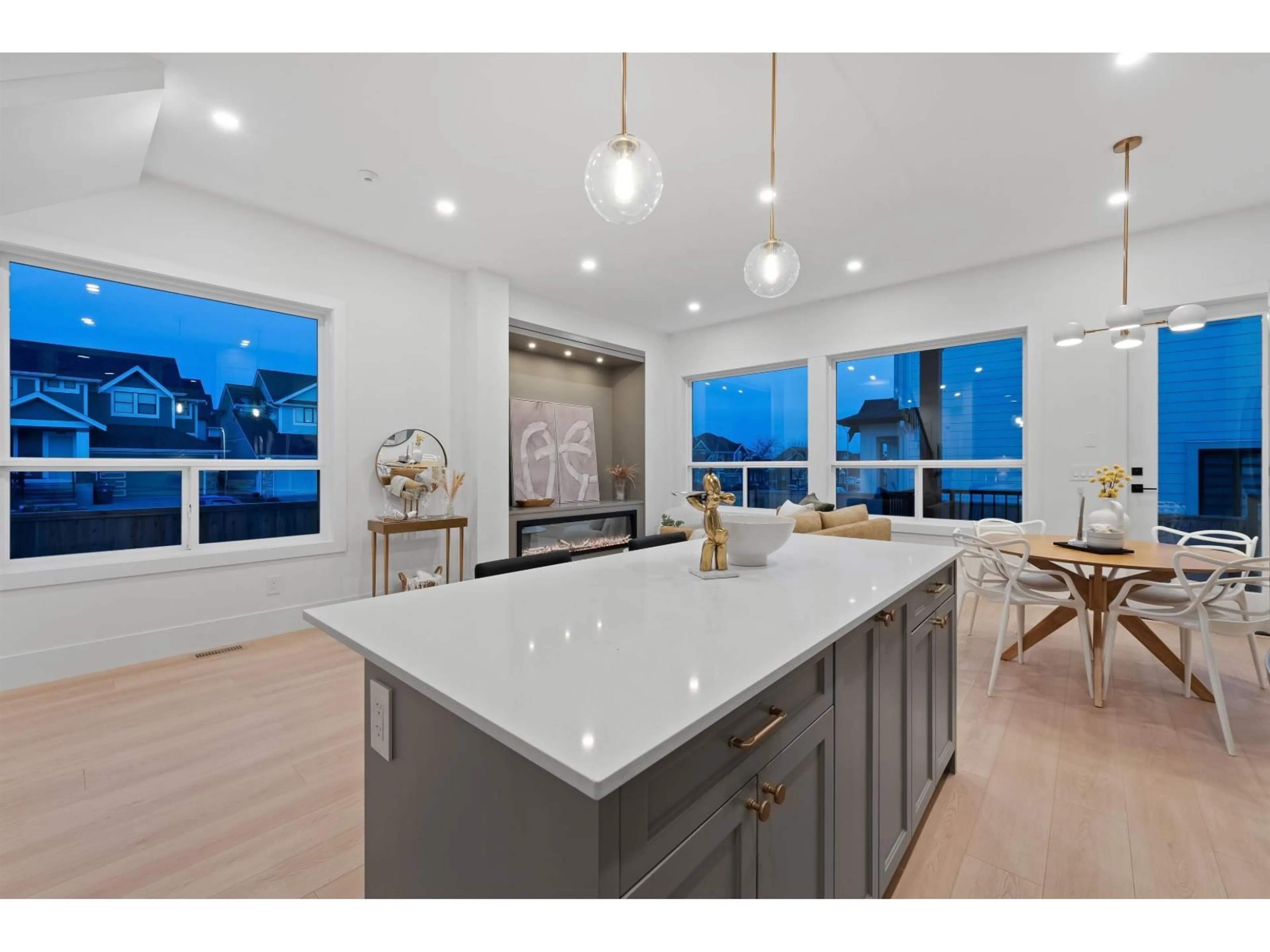 Open concept kitchen, unknown for 101 - 16594 22 AVENUE, Surrey British Columbia V3Z0V5