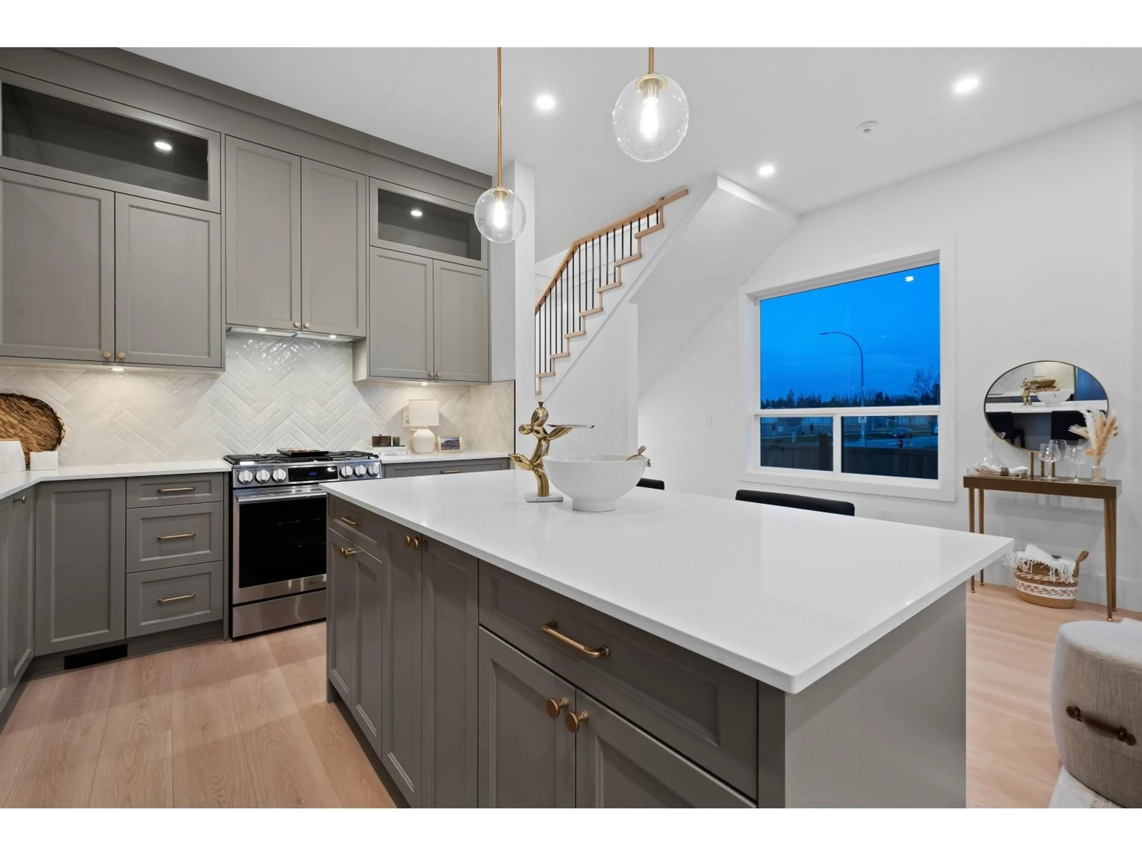 Open concept kitchen, unknown for 101 - 16594 22 AVENUE, Surrey British Columbia V3Z0V5