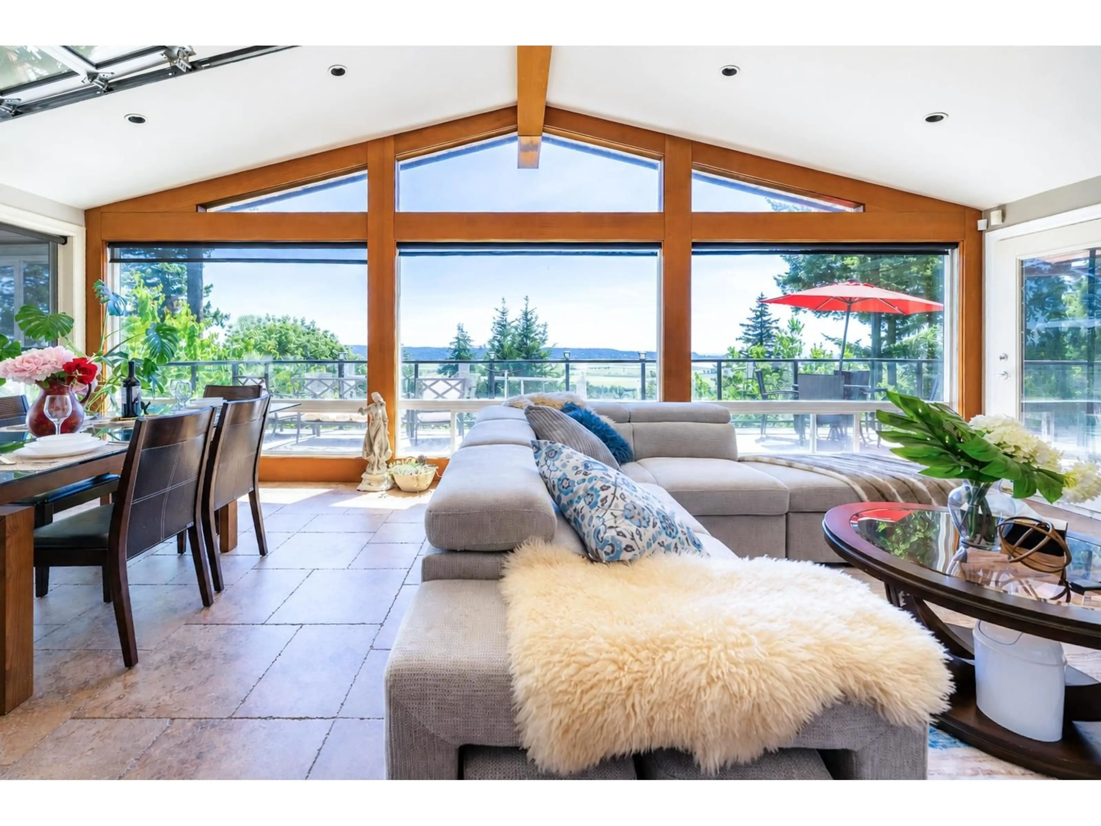 Living room with furniture, wood/laminate floor for 13634 56 AVENUE, Surrey British Columbia V3X2Z8