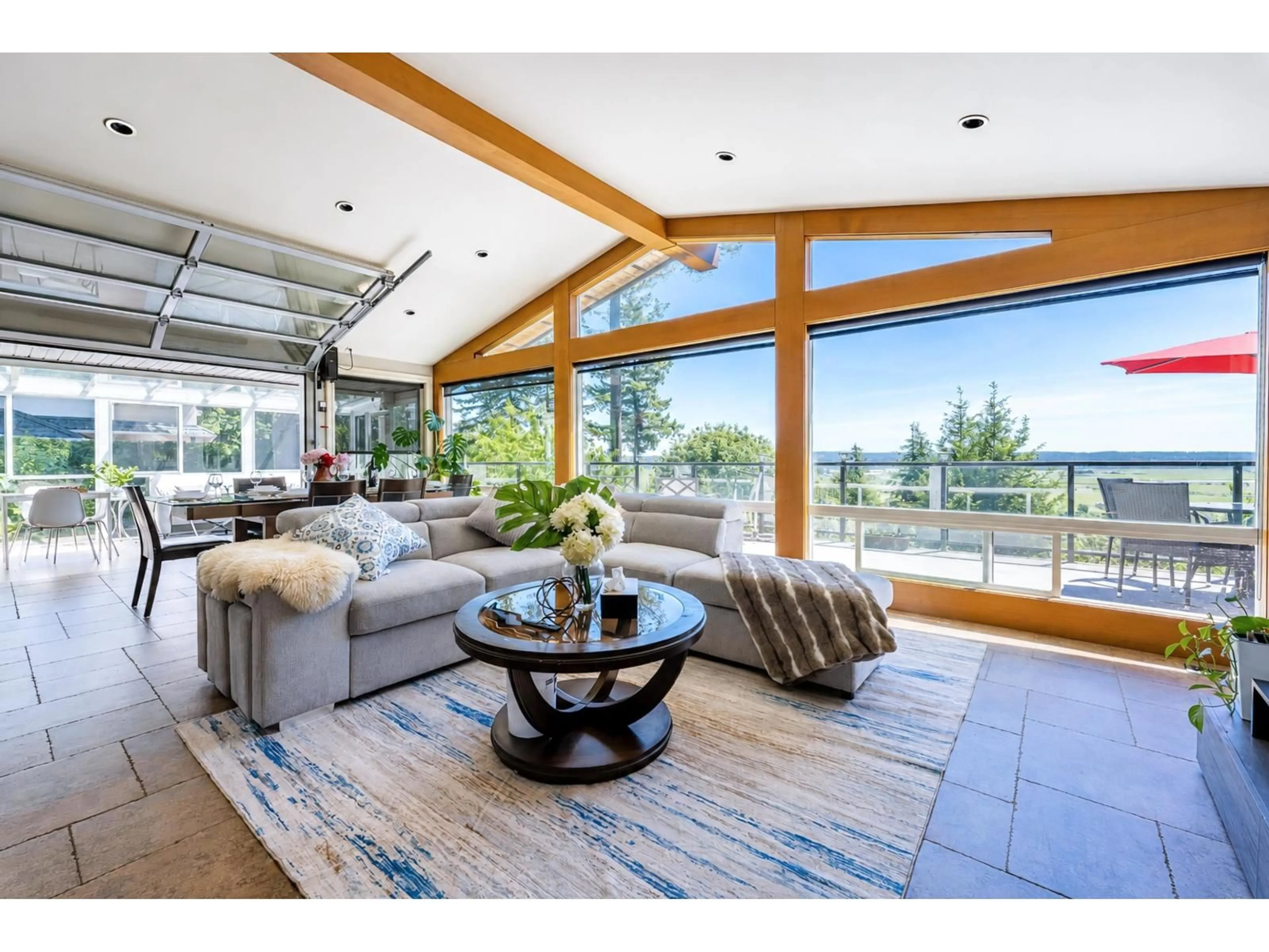 Living room with furniture, unknown for 13634 56 AVENUE, Surrey British Columbia V3X2Z8