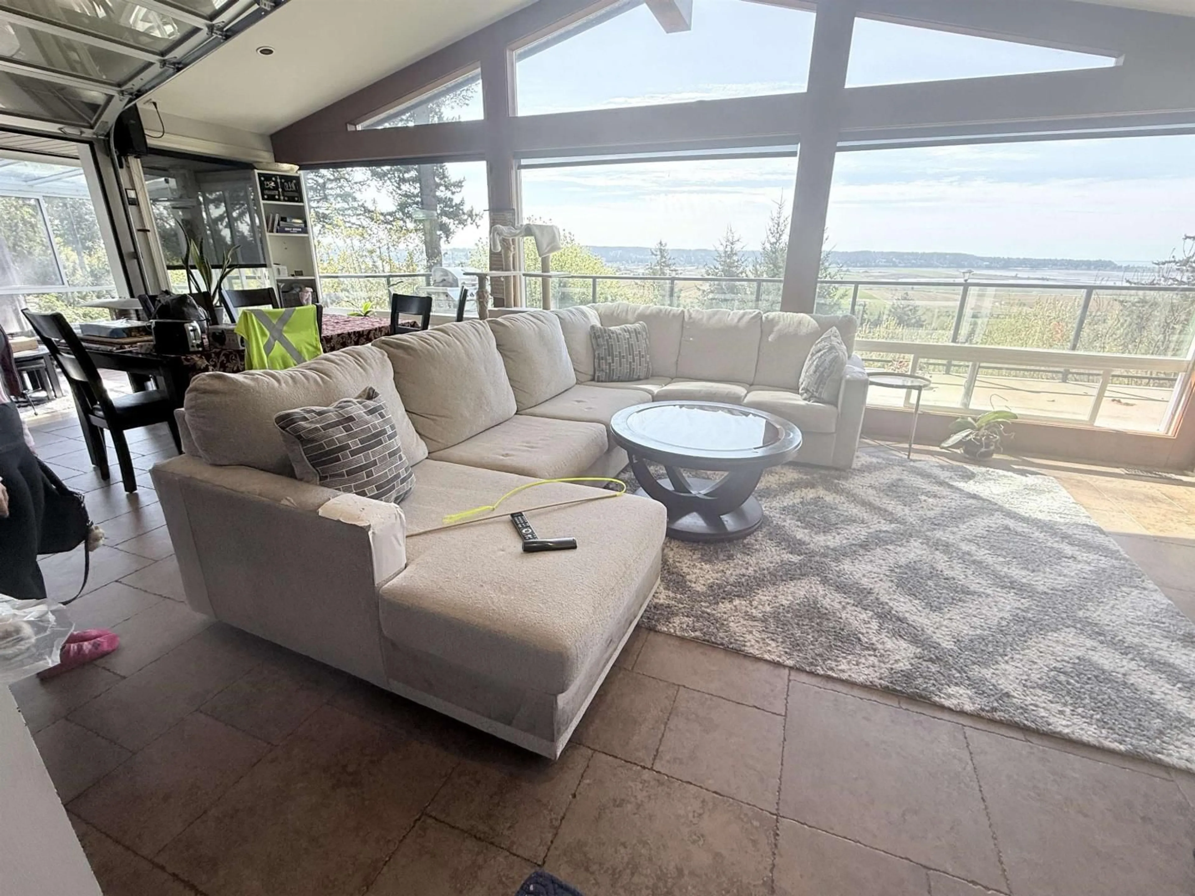 Living room with furniture, unknown for 13634 56 AVENUE, Surrey British Columbia V3X2Z8