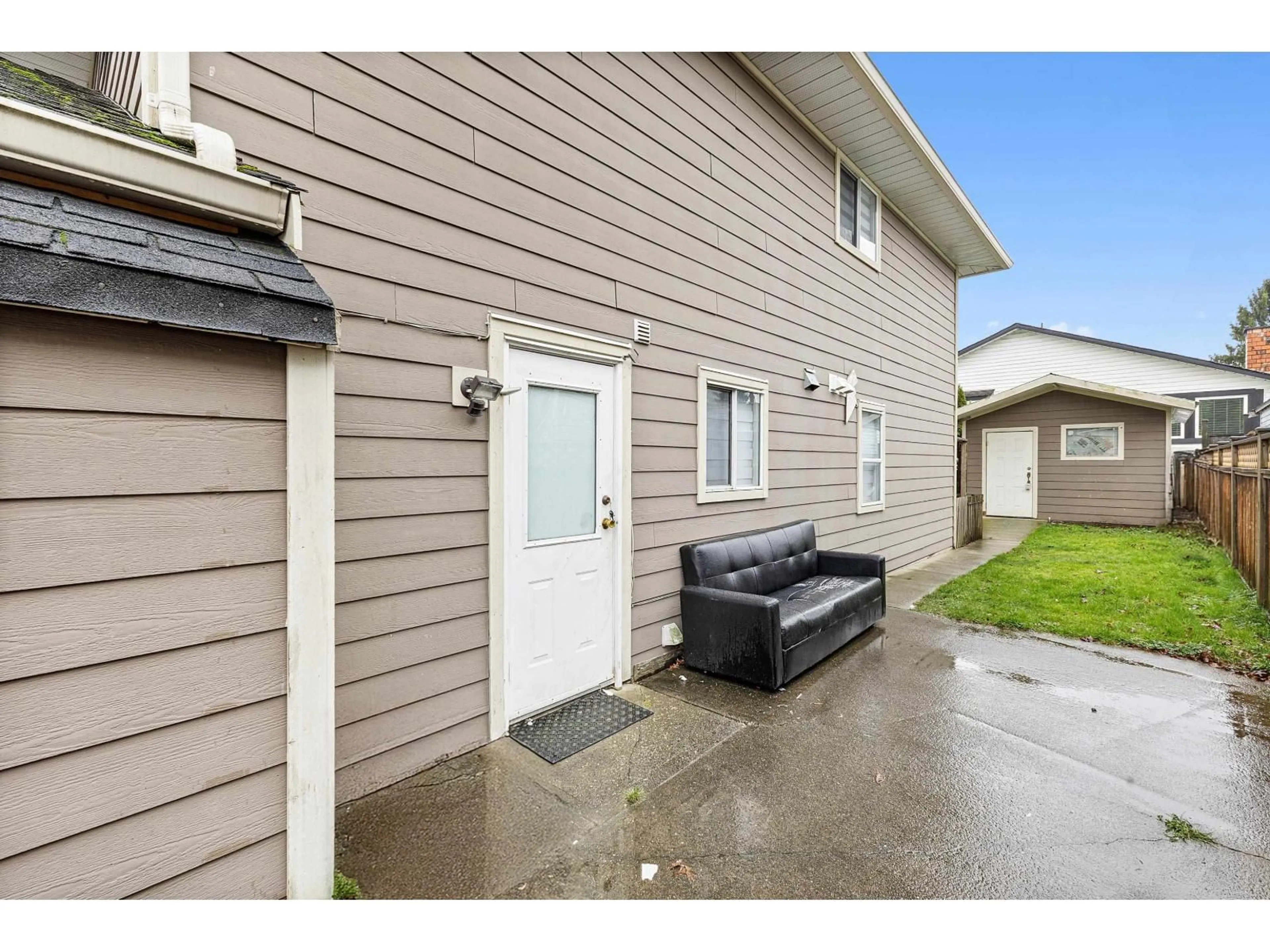 Patio, street for 32066 SORRENTO AVENUE, Abbotsford British Columbia V2T5B7