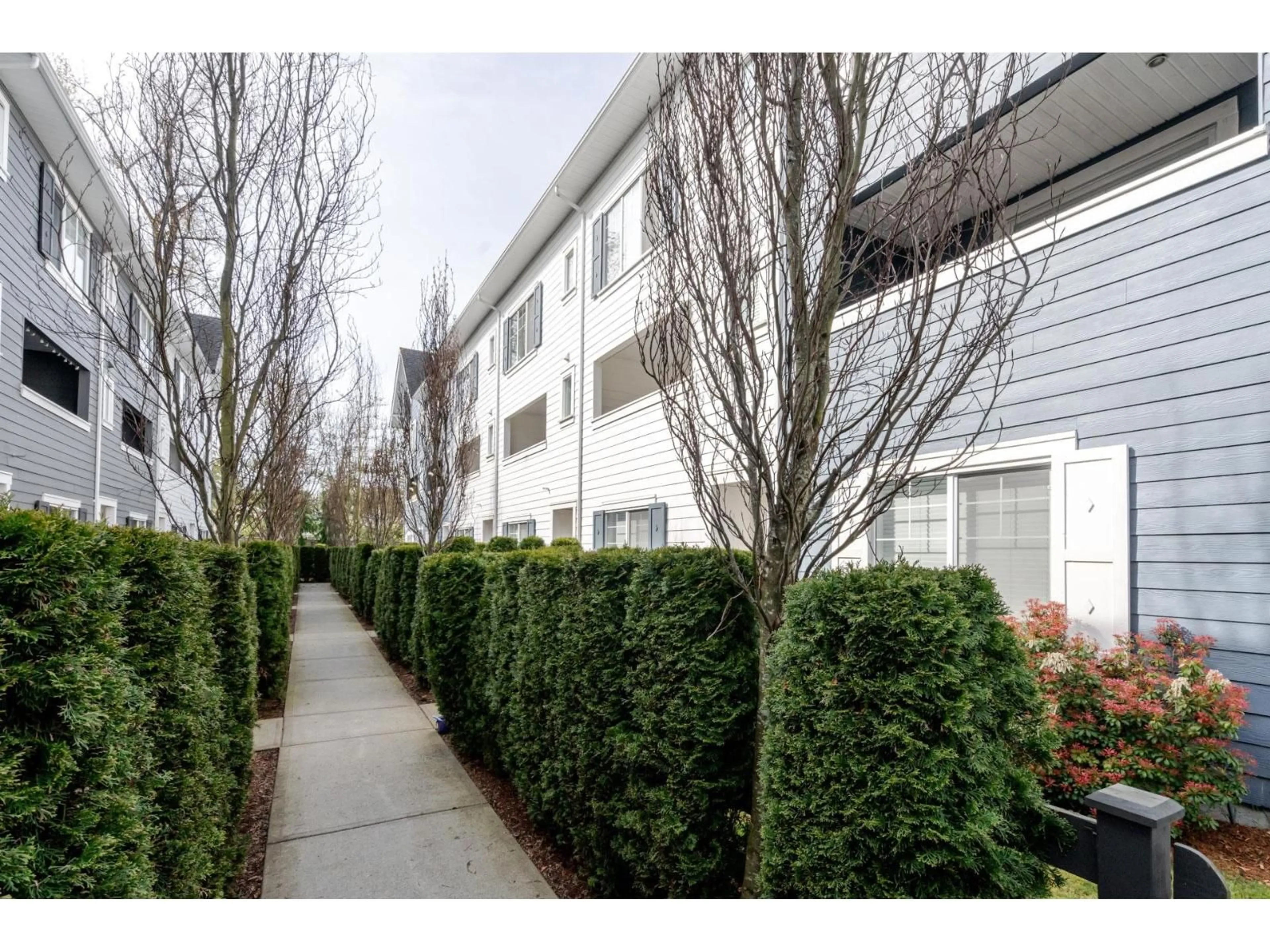 Patio, street for 60 - 158 171 STREET, White Rock British Columbia V3Z0X1