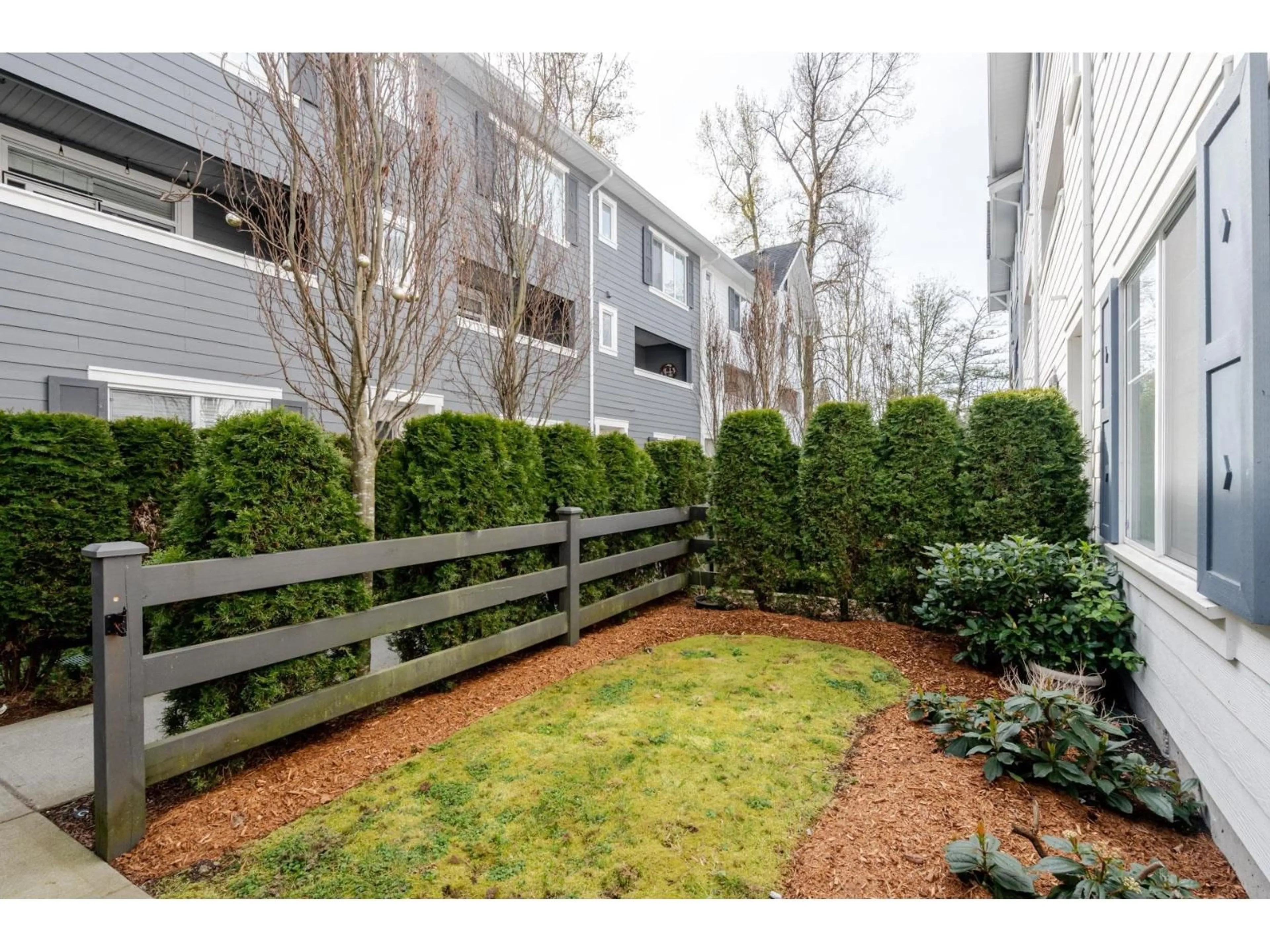 Patio, street for 60 - 158 171 STREET, White Rock British Columbia V3Z0X1