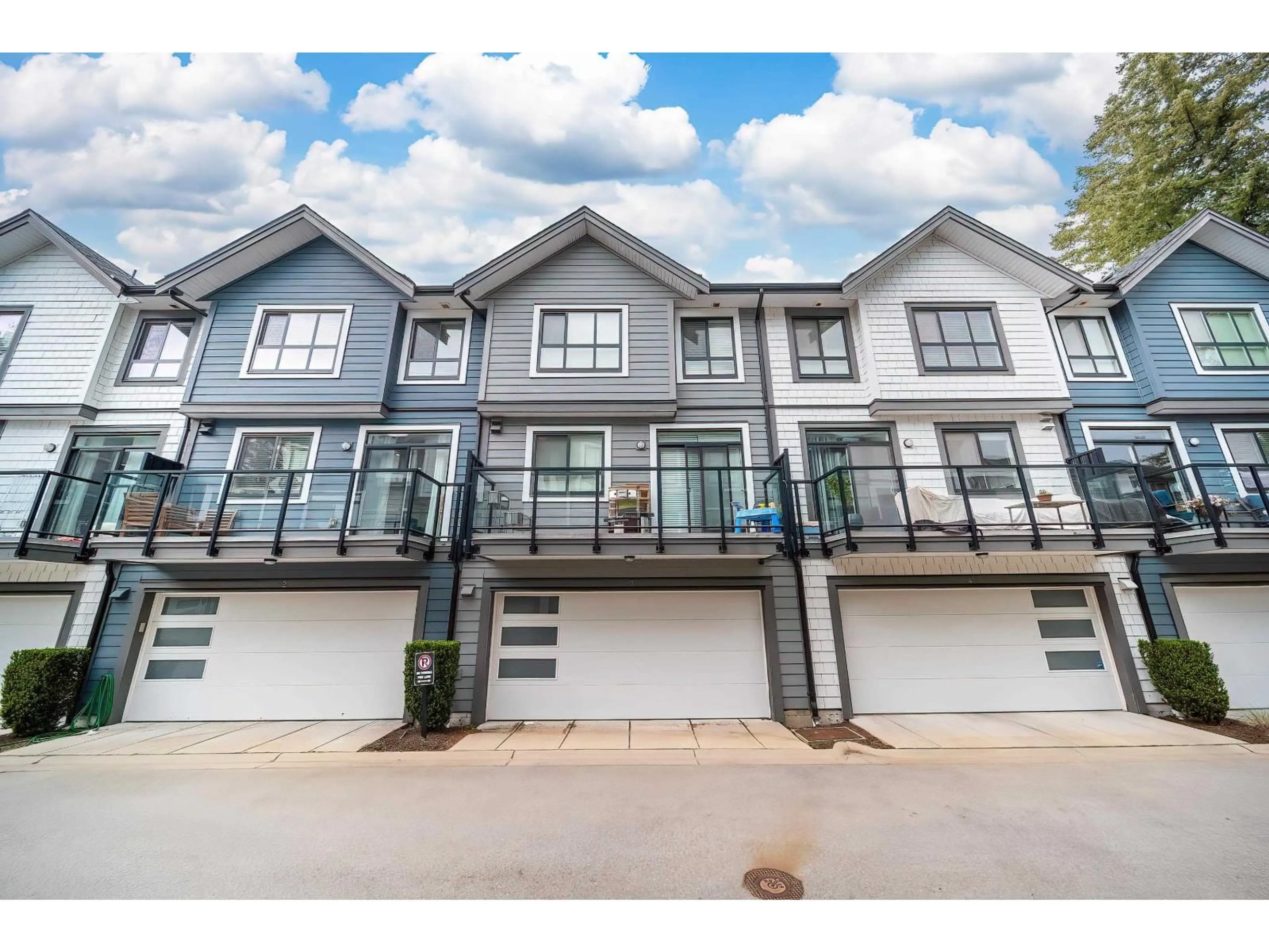 A pic from outside/outdoor area/front of a property/back of a property/a pic from drone, unknown for 3 - 16760 25 AVENUE, Surrey British Columbia V3Z0W4