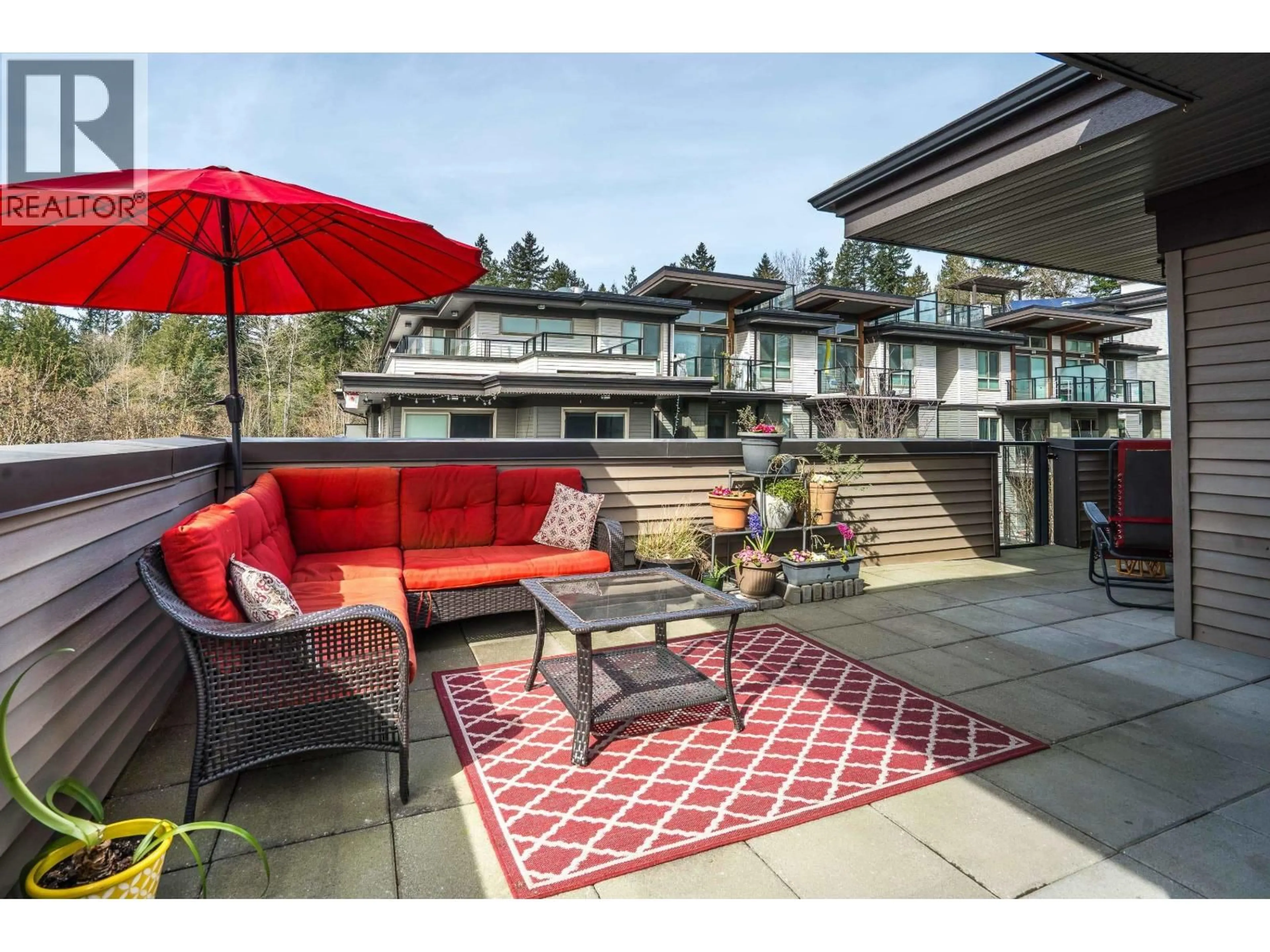 Patio, unknown for 302 - 7428 BYRNEPARK WALK, Burnaby British Columbia V3N0B4