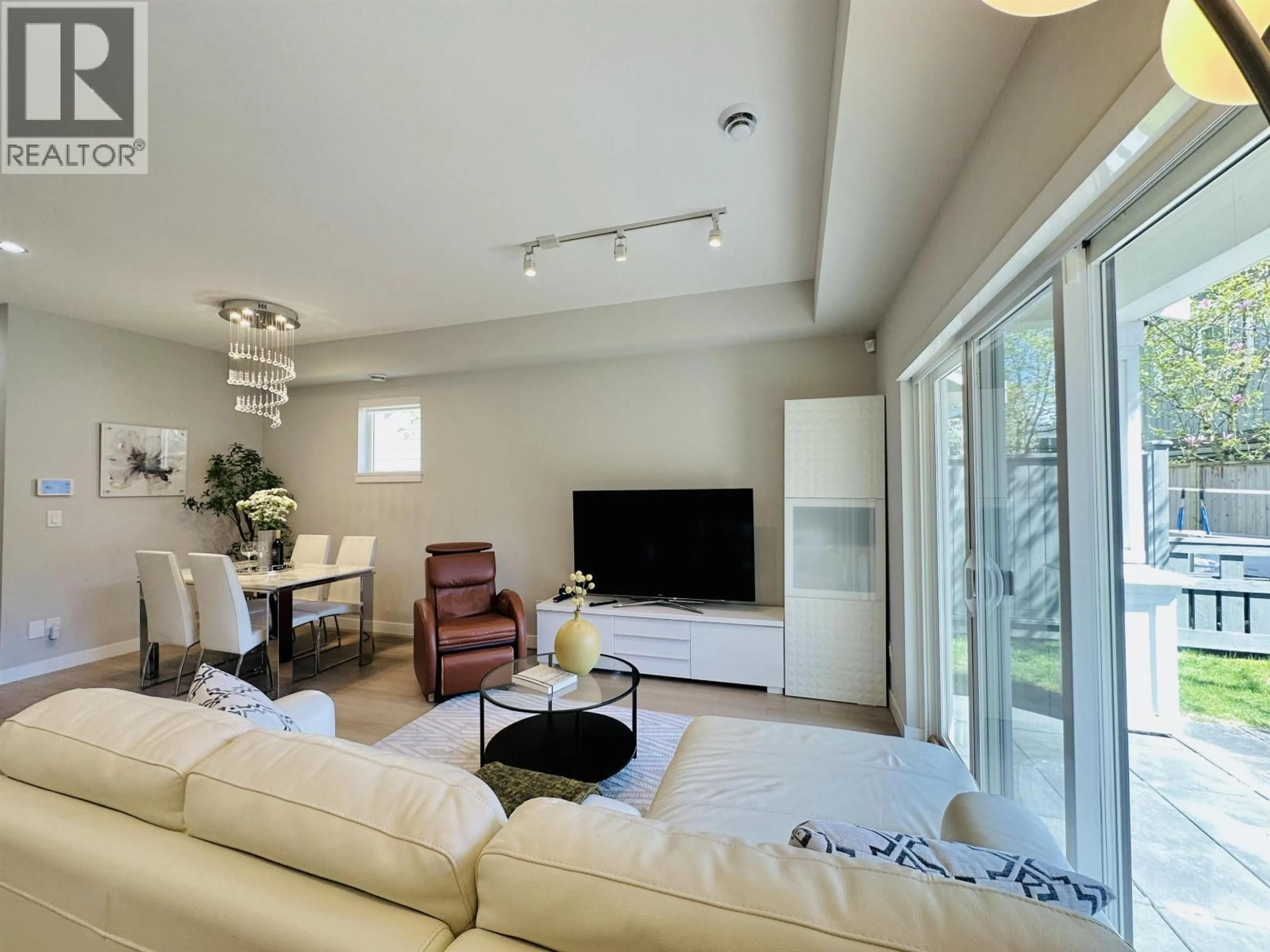 Living room with furniture, unknown for 32 - 7180 LECHOW STREET, Richmond British Columbia V6Y0K9