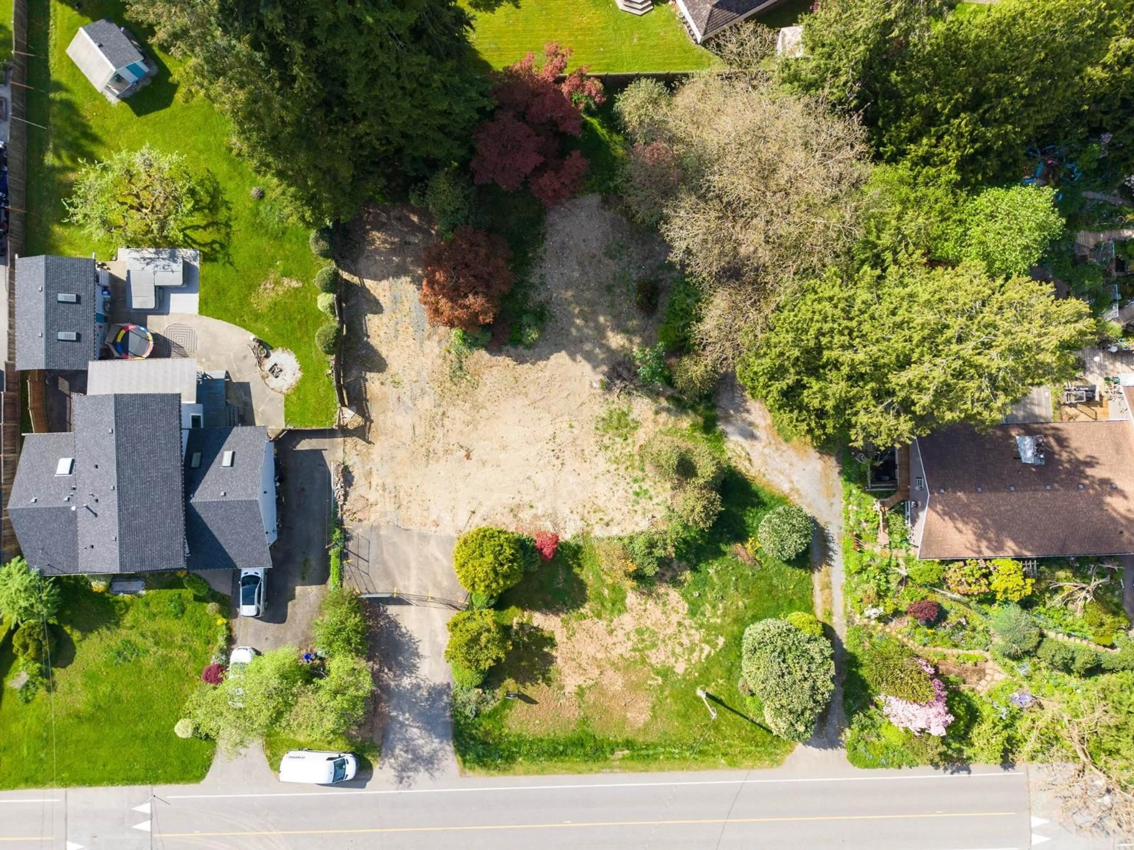 A pic from outside/outdoor area/front of a property/back of a property/a pic from drone, street for 8917 NASH STREET, Langley British Columbia V1M2R4