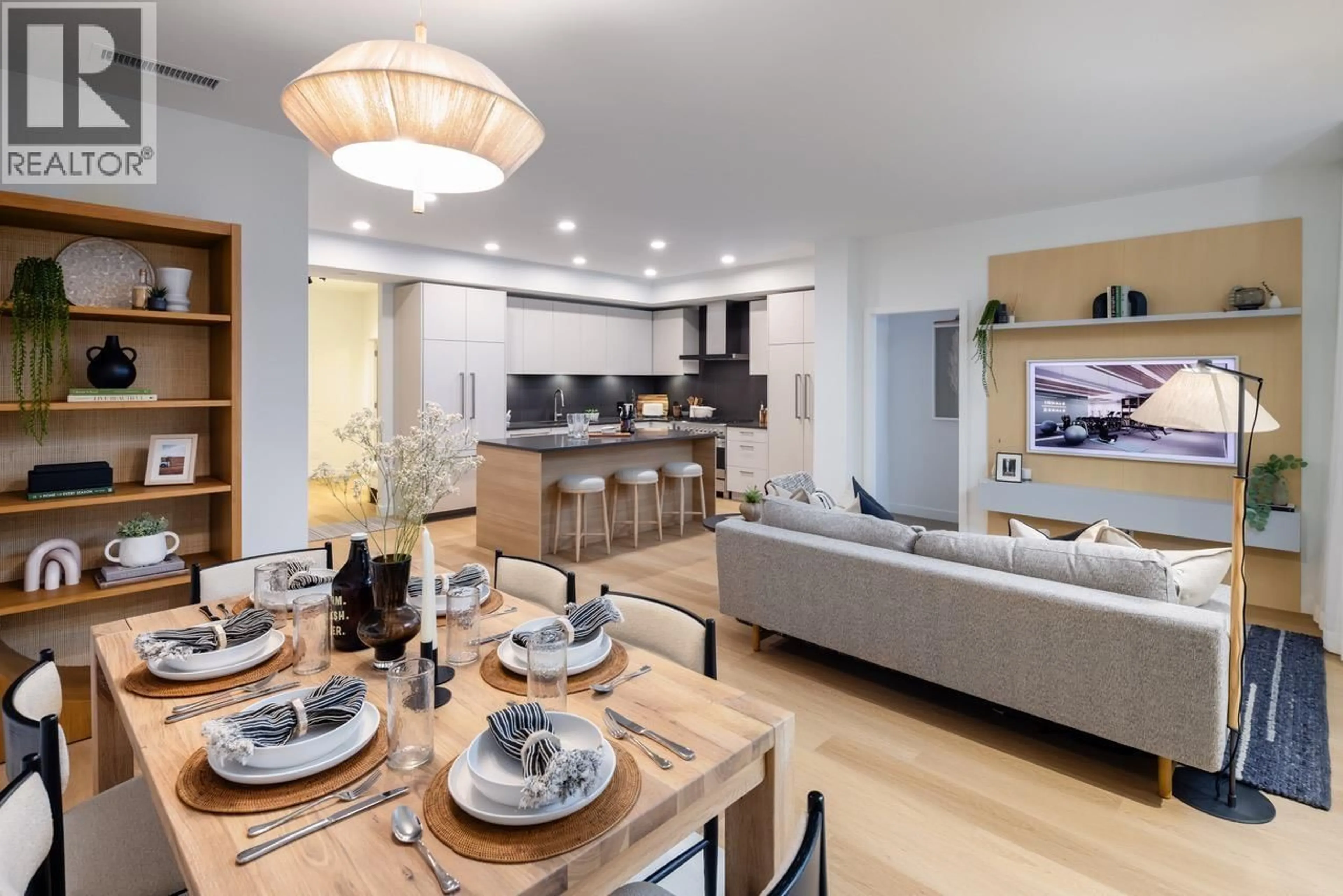 Open concept kitchen, wood/laminate floor for 313 - 4909 ELLIOTT STREET, Delta British Columbia V4K2Y1