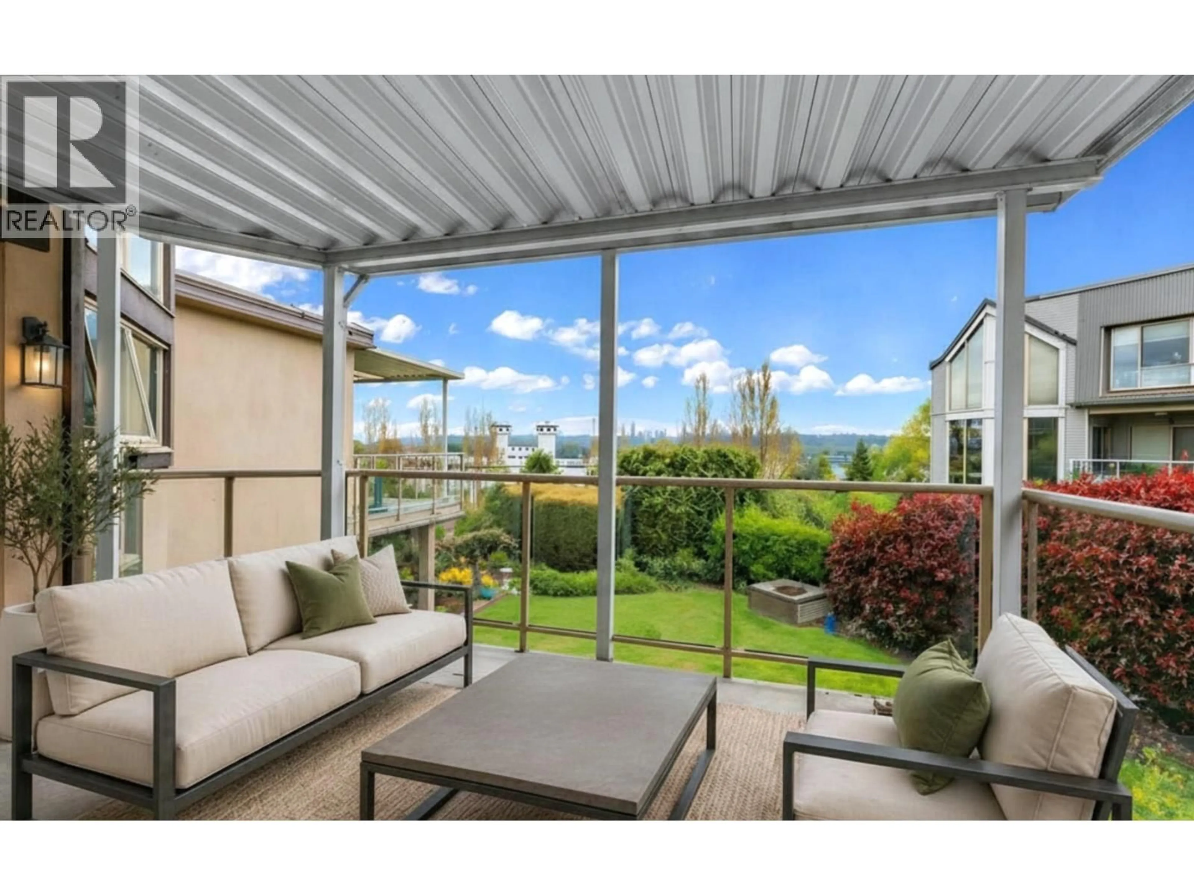 Patio, water/lake/river/ocean view for 303 - 70 RICHMOND STREET, New Westminster British Columbia T6W2N4