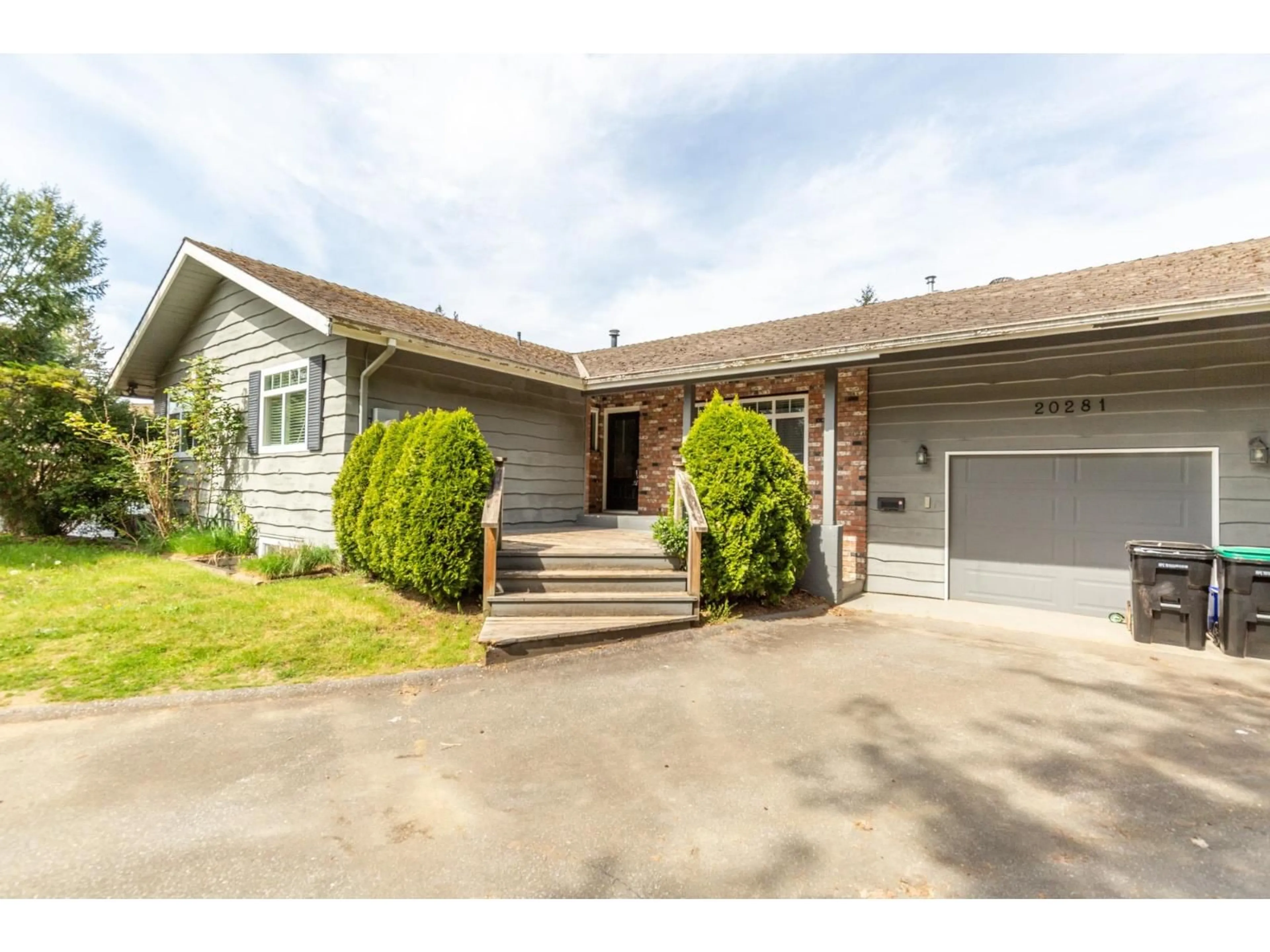 Unknown for 20281 47A AVENUE, Langley British Columbia V3A5K9