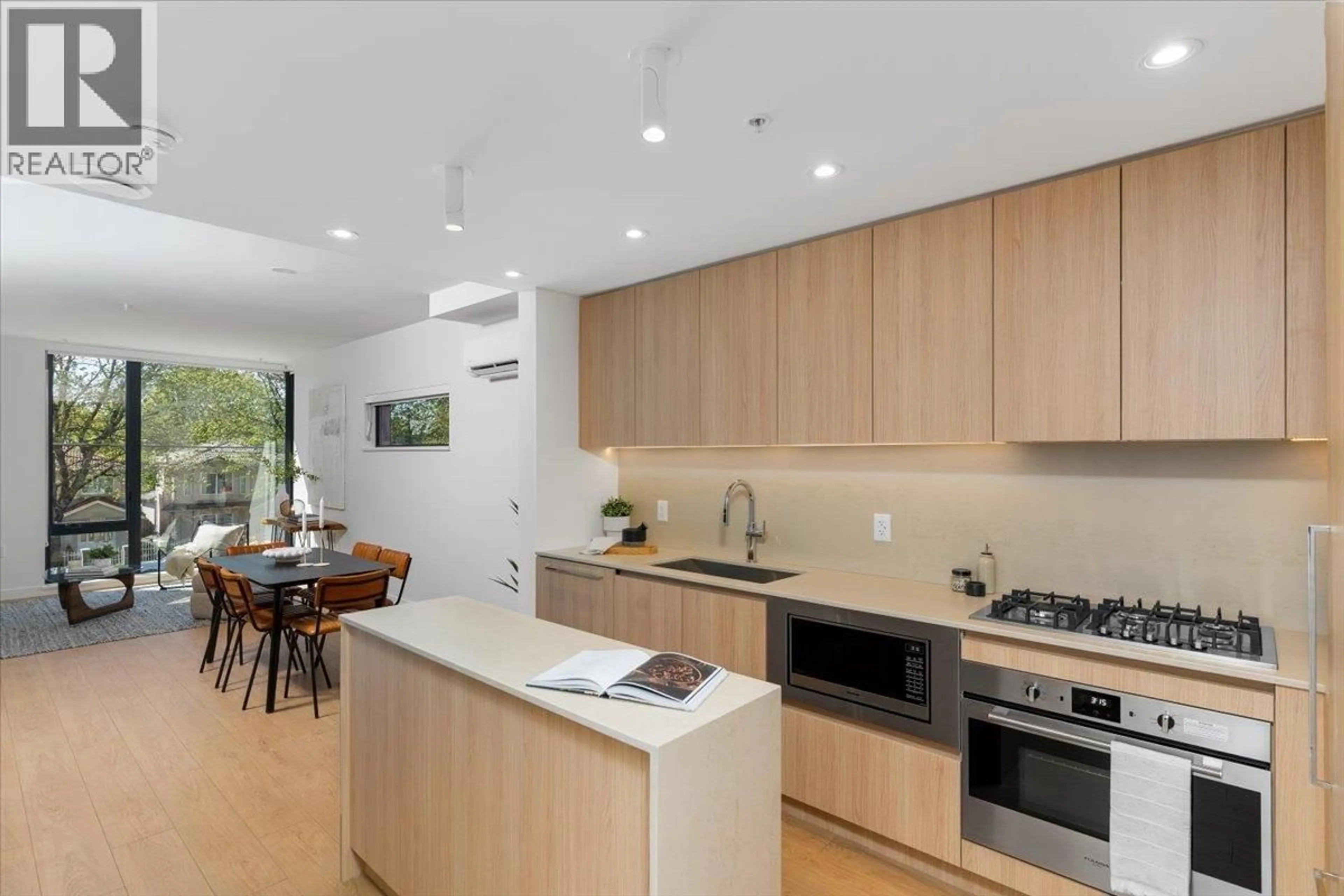 Unknown for 231 - 2830 NANAIMO STREET, Vancouver British Columbia V5N0E3