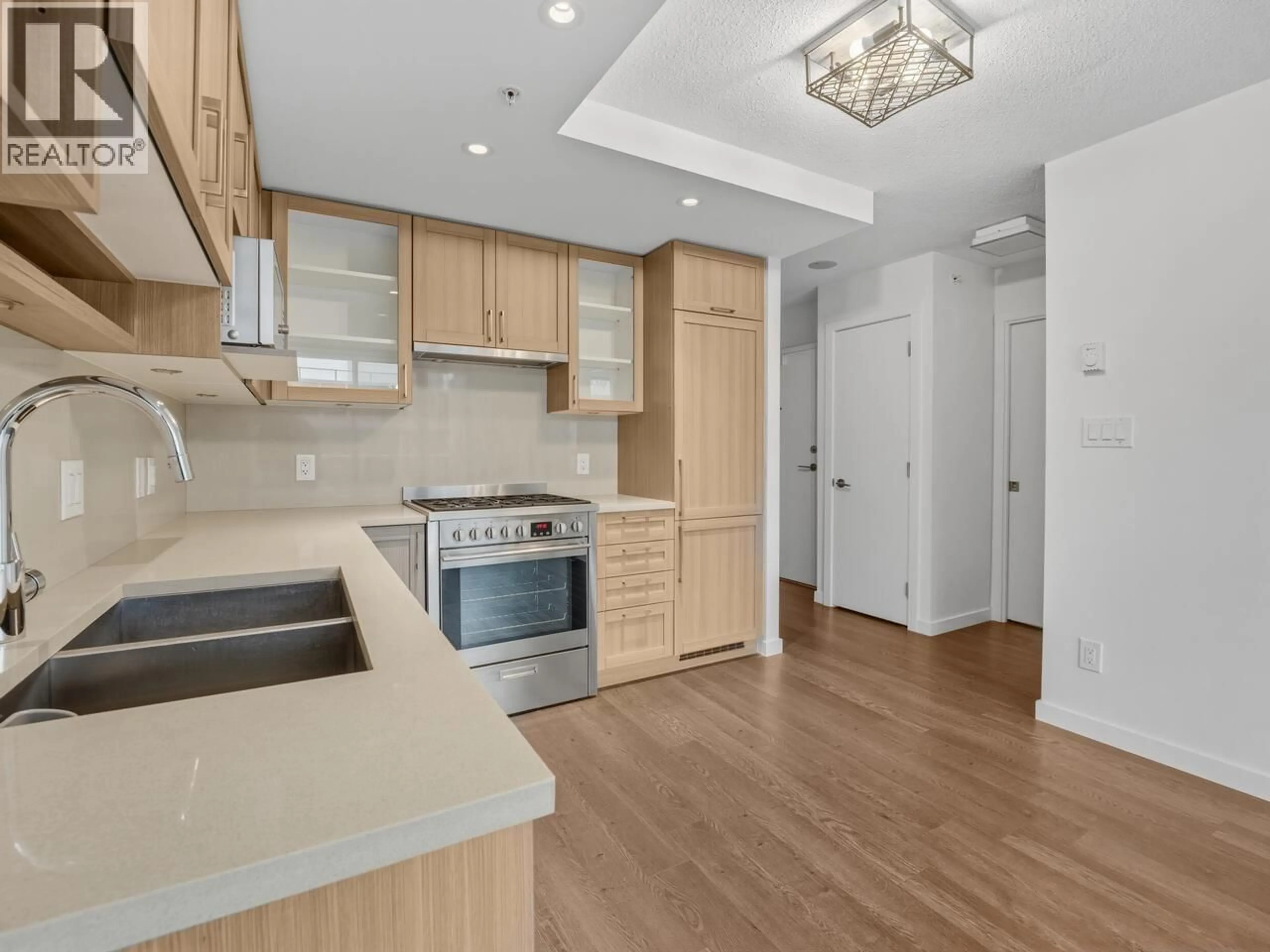 Unknown for 622 - 5665 BOUNDARY ROAD, Vancouver British Columbia V5R0E4