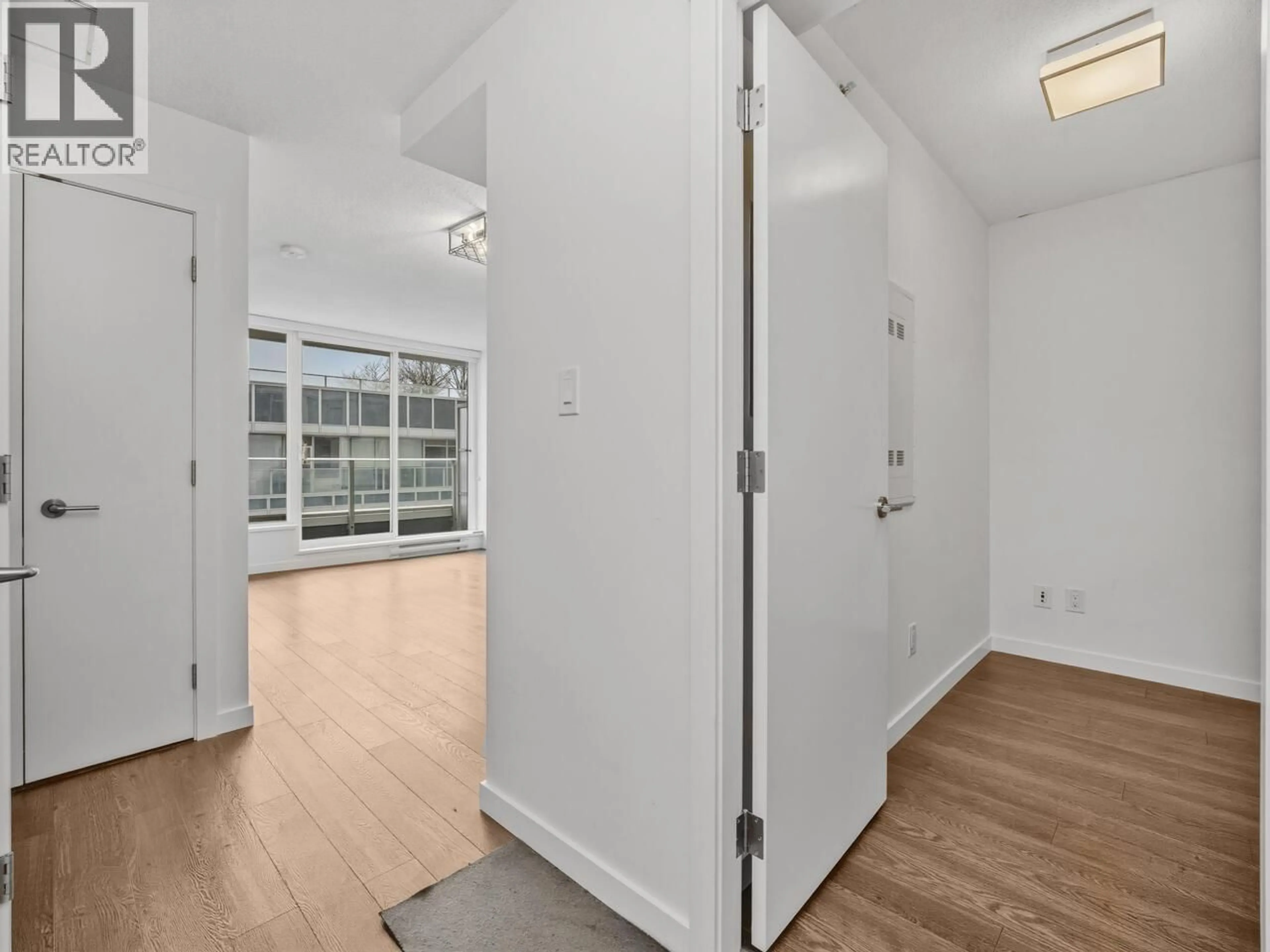 Unknown for 622 - 5665 BOUNDARY ROAD, Vancouver British Columbia V5R0E4