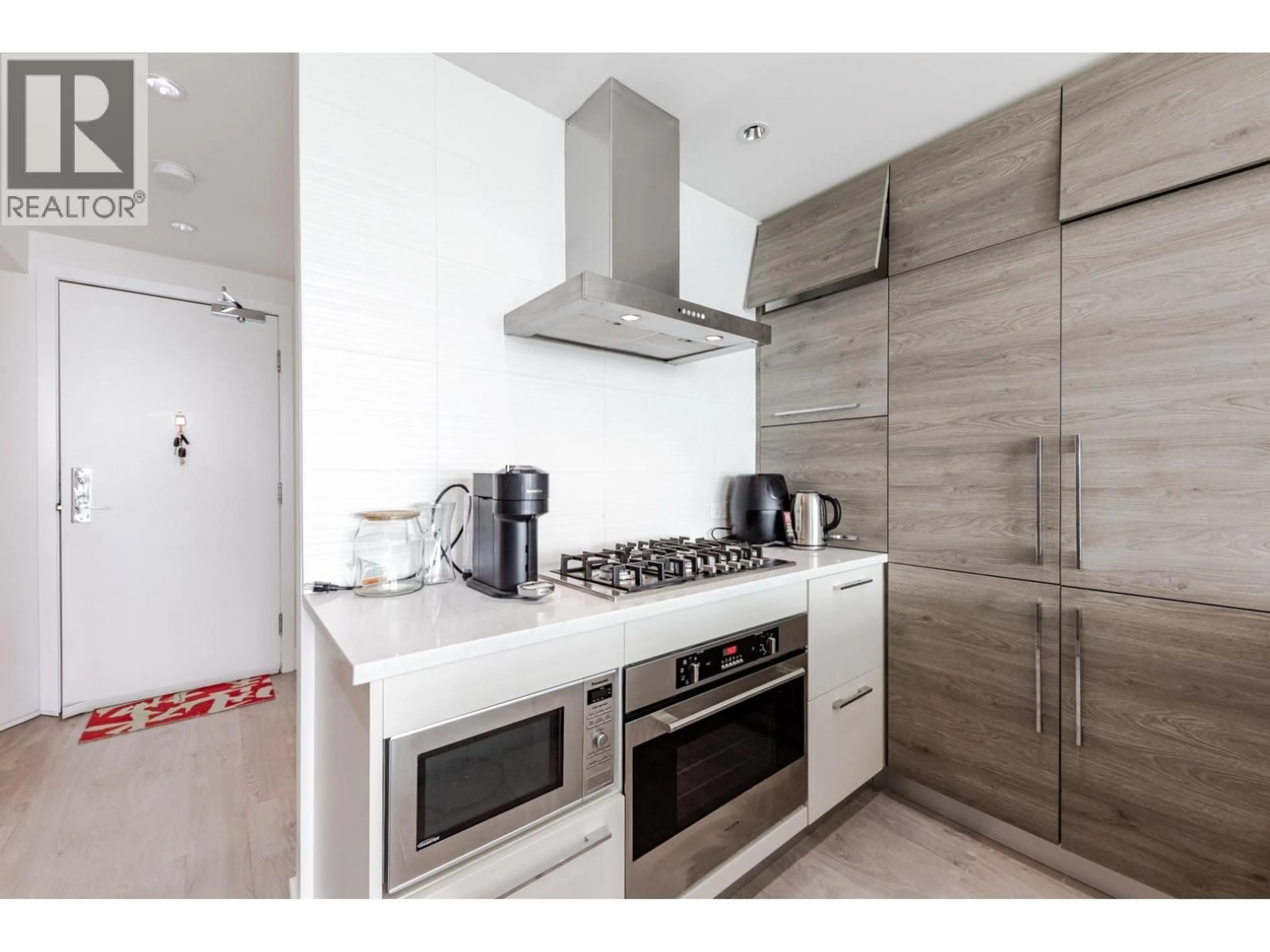 Standard kitchen, unknown for 3006 - 7388 KINGSWAY, Burnaby British Columbia V3N0G9