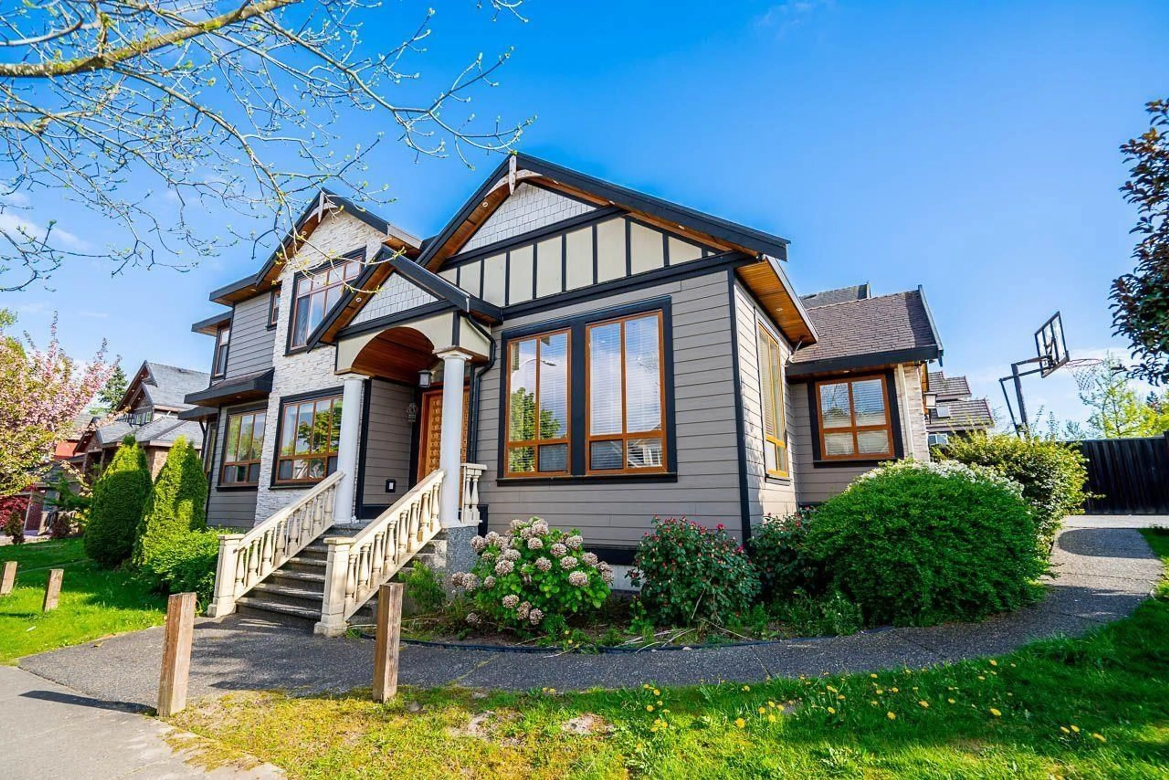Home with vinyl exterior material, street for 7532 144A STREET, Surrey British Columbia V3S0S3