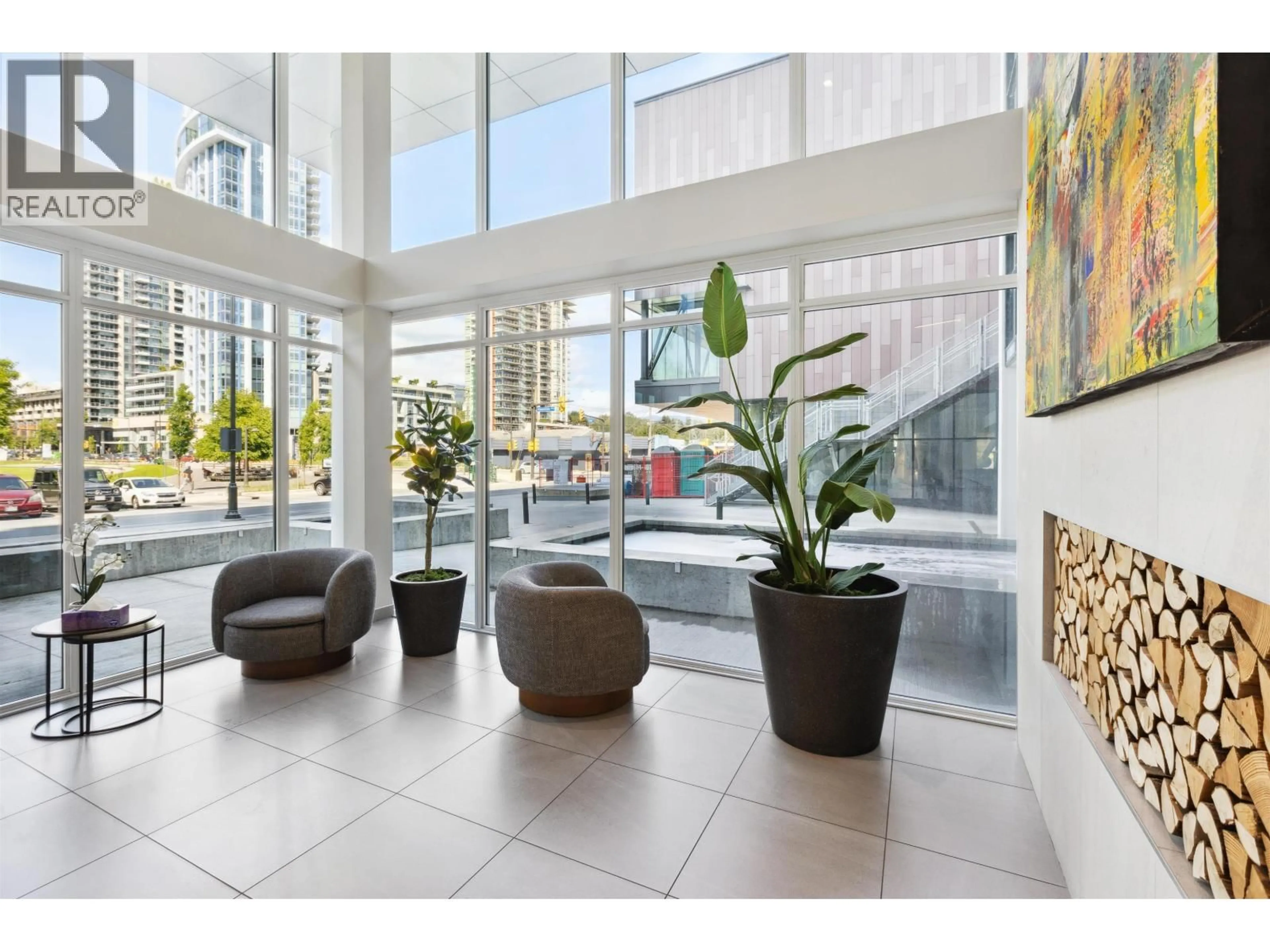 Lobby for 1307 - 1471 HUNTER STREET, North Vancouver British Columbia V7J1H3