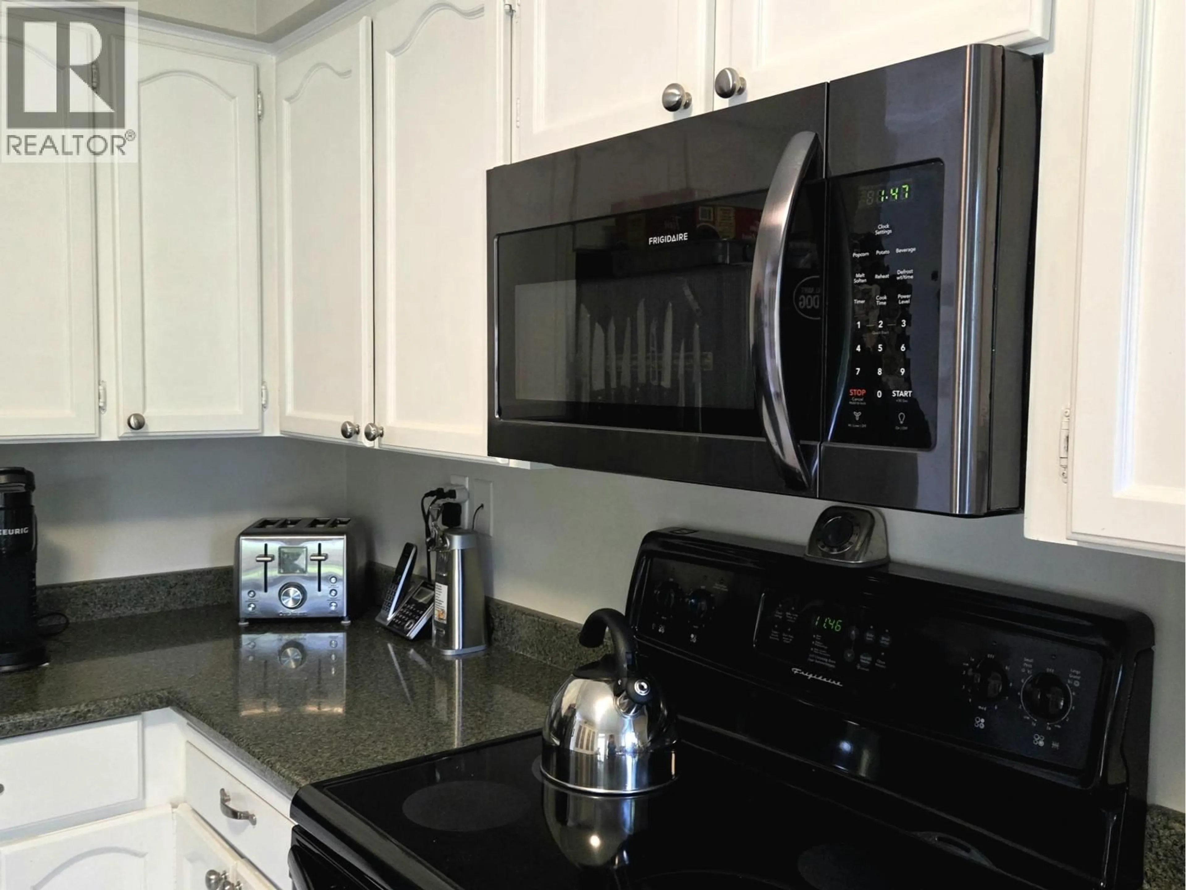 Standard kitchen, unknown for 36 - 1190 FALCON DRIVE, Coquitlam British Columbia V3E2M4