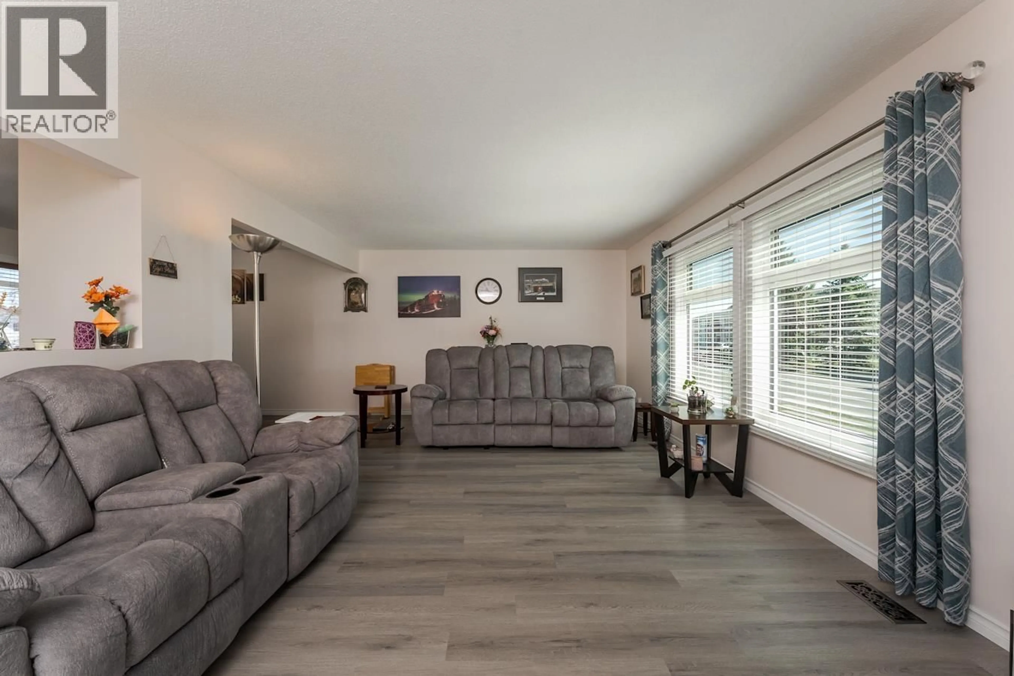 Living room with furniture, unknown for 901 VEDDER CRESCENT, Prince George British Columbia V2M3T1